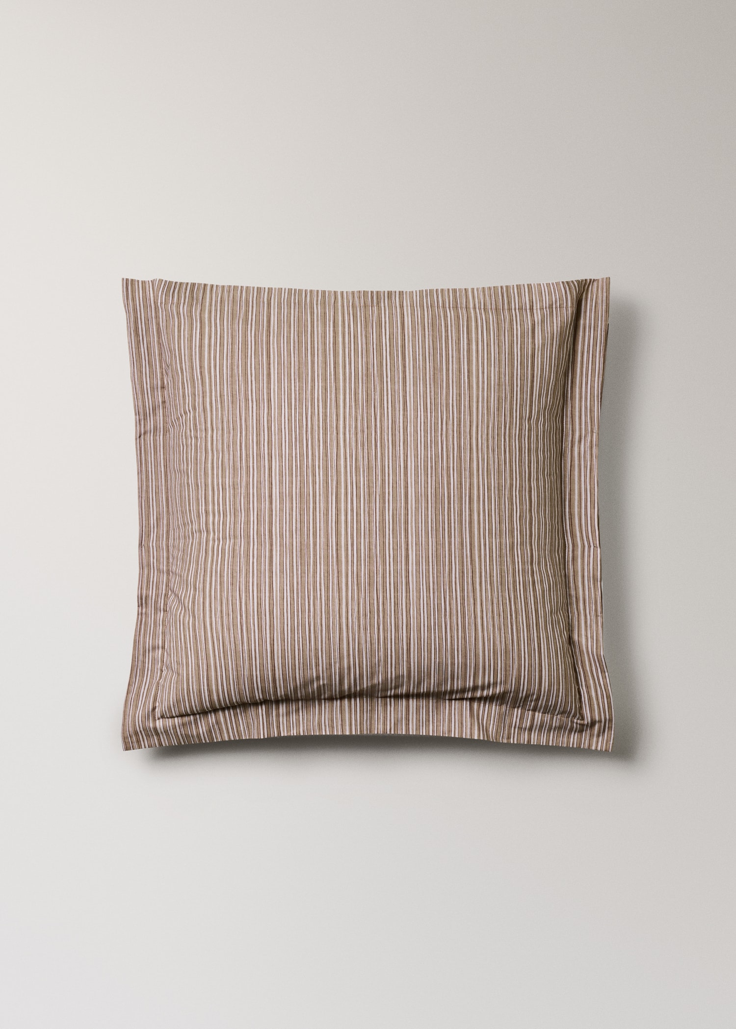 Two pillowcases with fine stripe pattern 60x60 cm - Article without model