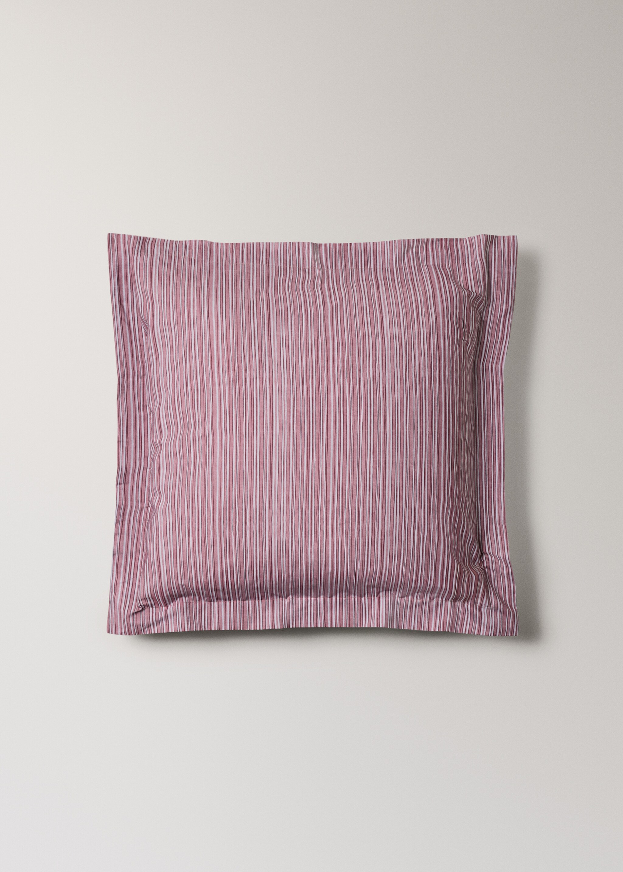 Two pillowcases with fine stripe pattern 60x60 cm - Article without model, Pale Pink. Ref: 27012951-00.