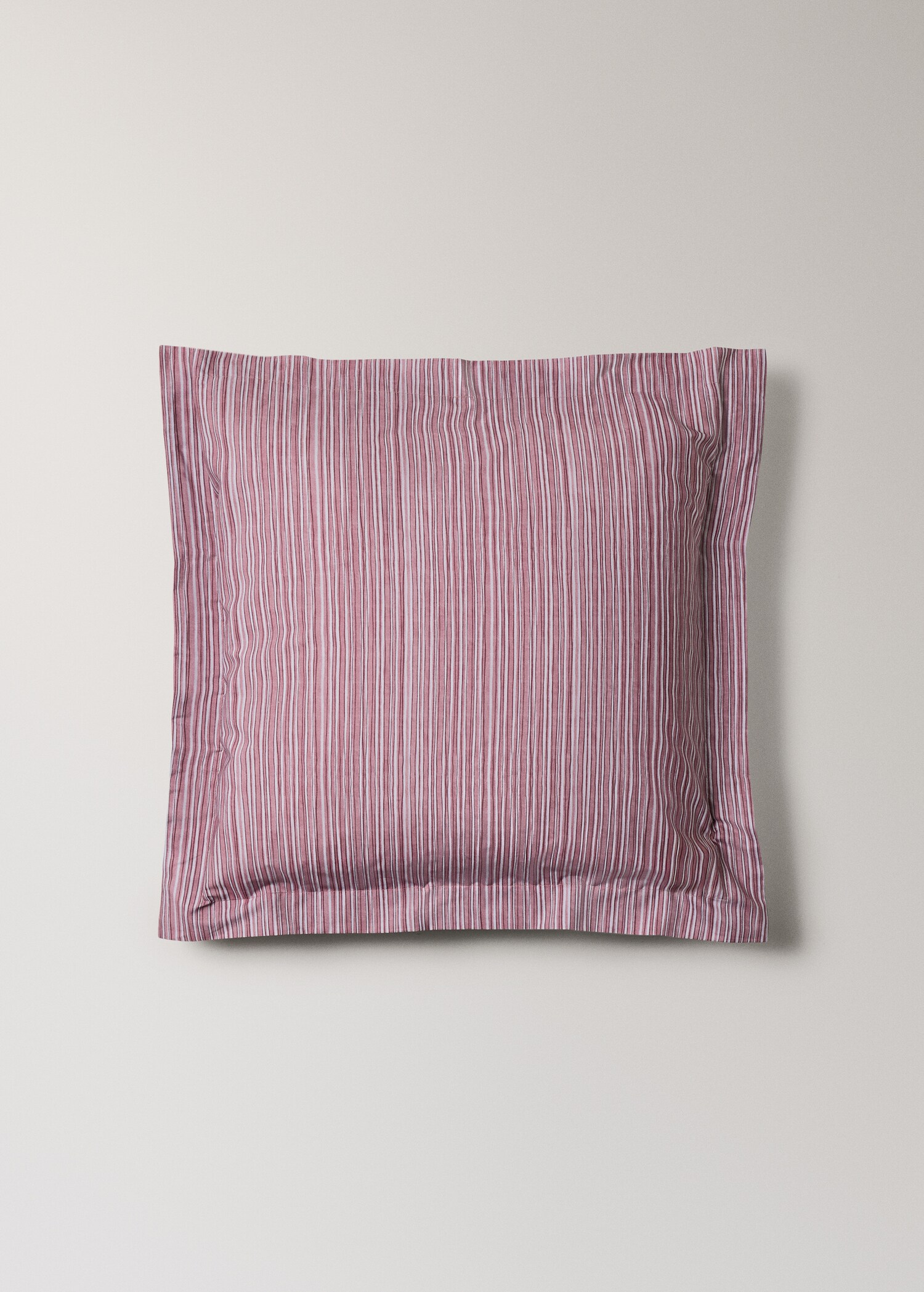 Two pillowcases with fine stripe pattern 60x60 cm - Article without model