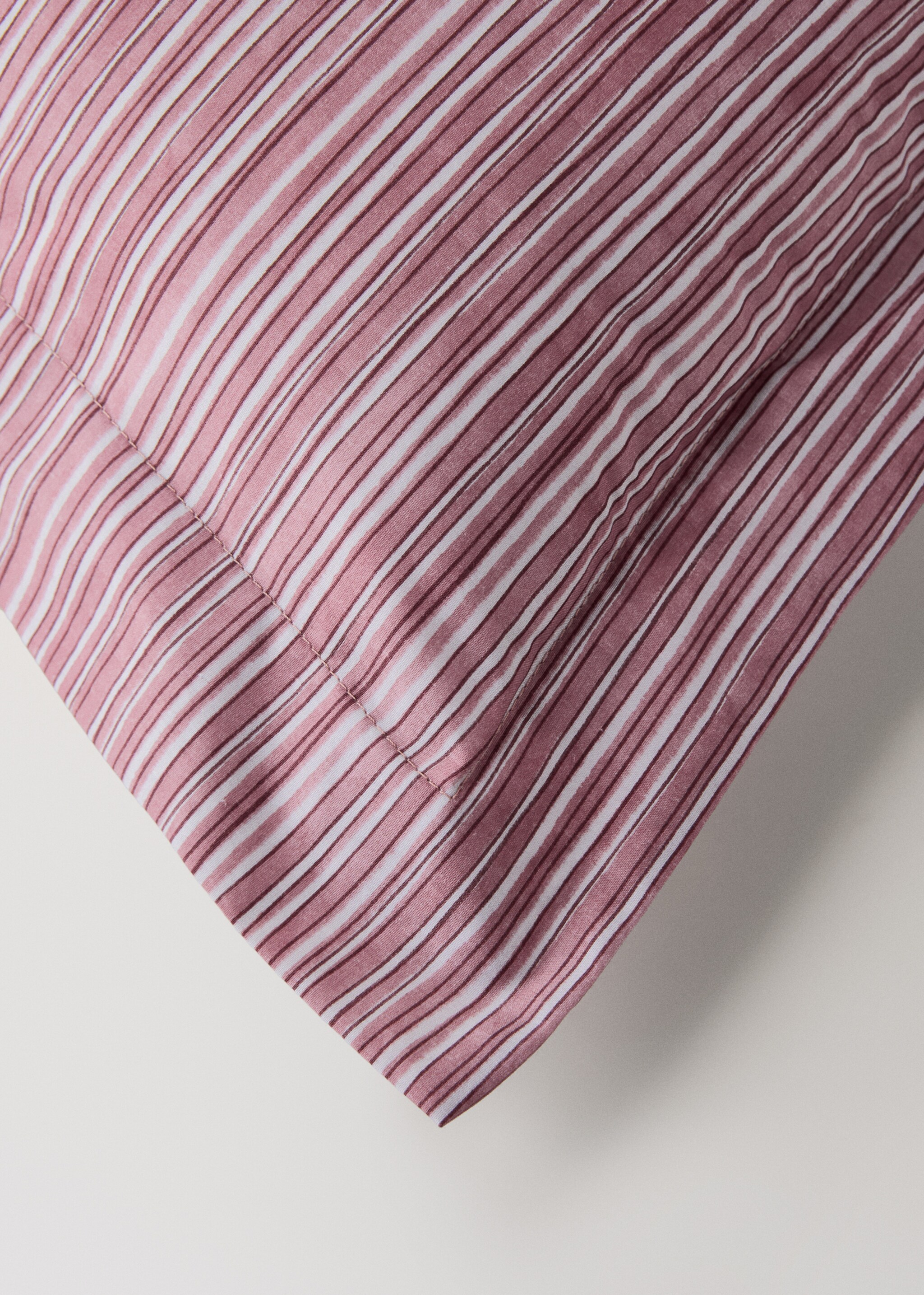 Two pillowcases with fine stripe pattern 60x60 cm - Details of the article 1, Pale Pink. Ref: 27012951-00.