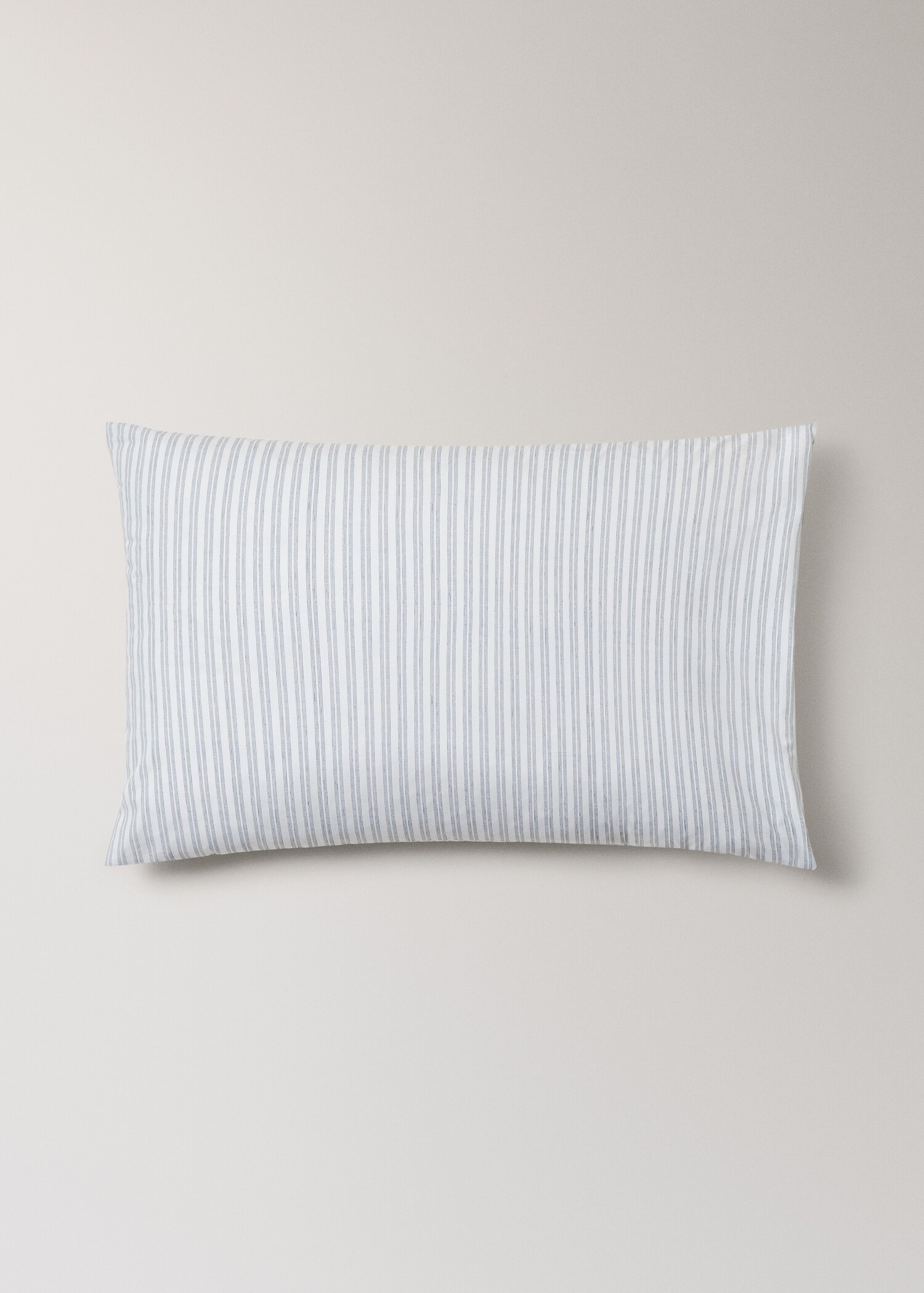 Two percale striped pillowcases 50x75 cm - Article without model