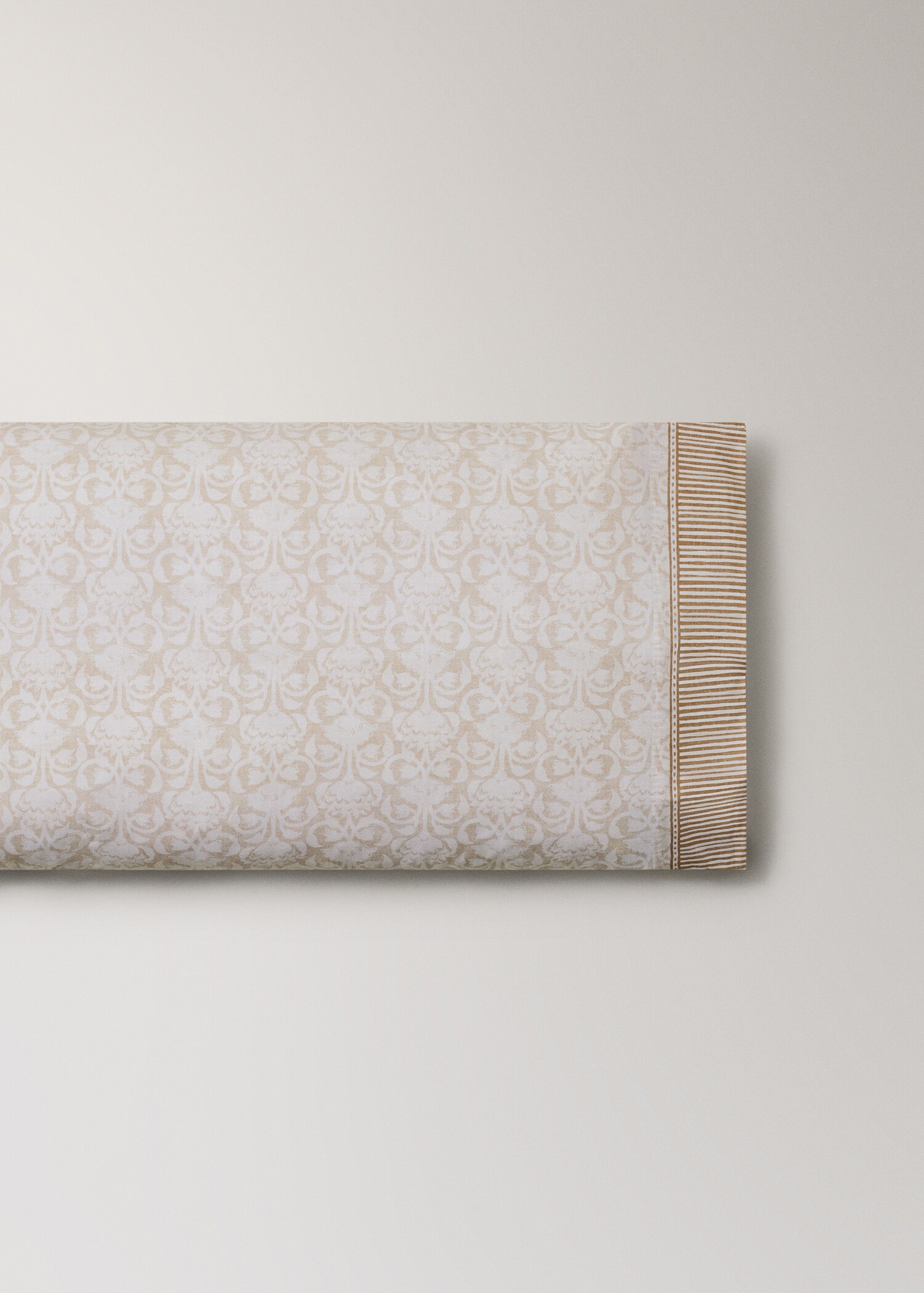 Taies d’oreiller percale de coton motif fleuri frise 45x110 cm - Article sans modèle