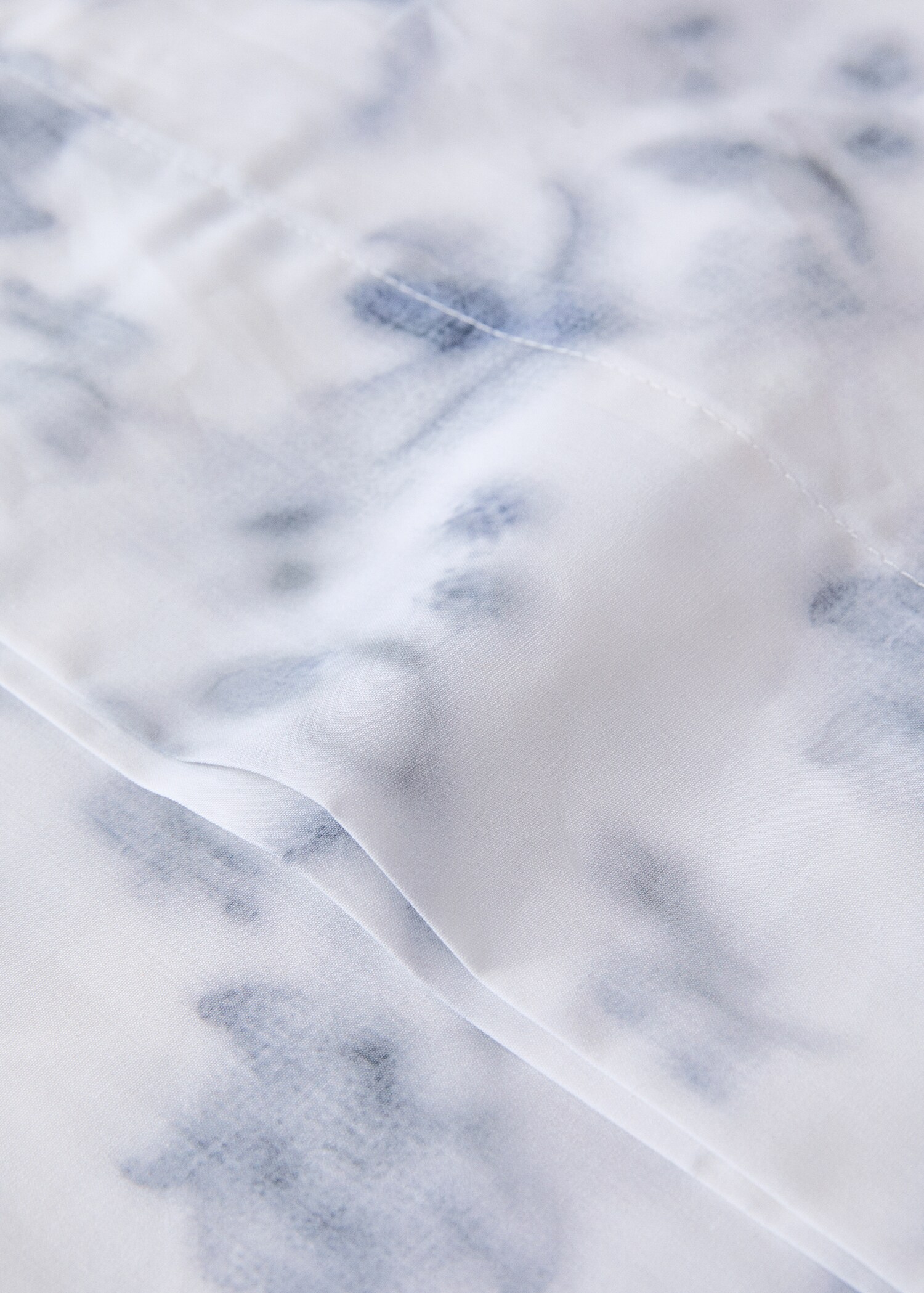 Elmosódott virágmintás perkál párnahuzat, 45x110 cm - A termék adatai 1