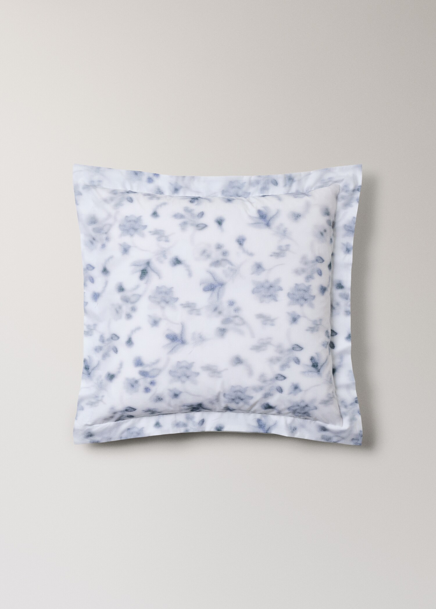 Dues fundes coixí percala flor difuminada 60x60 cm - Article sense model