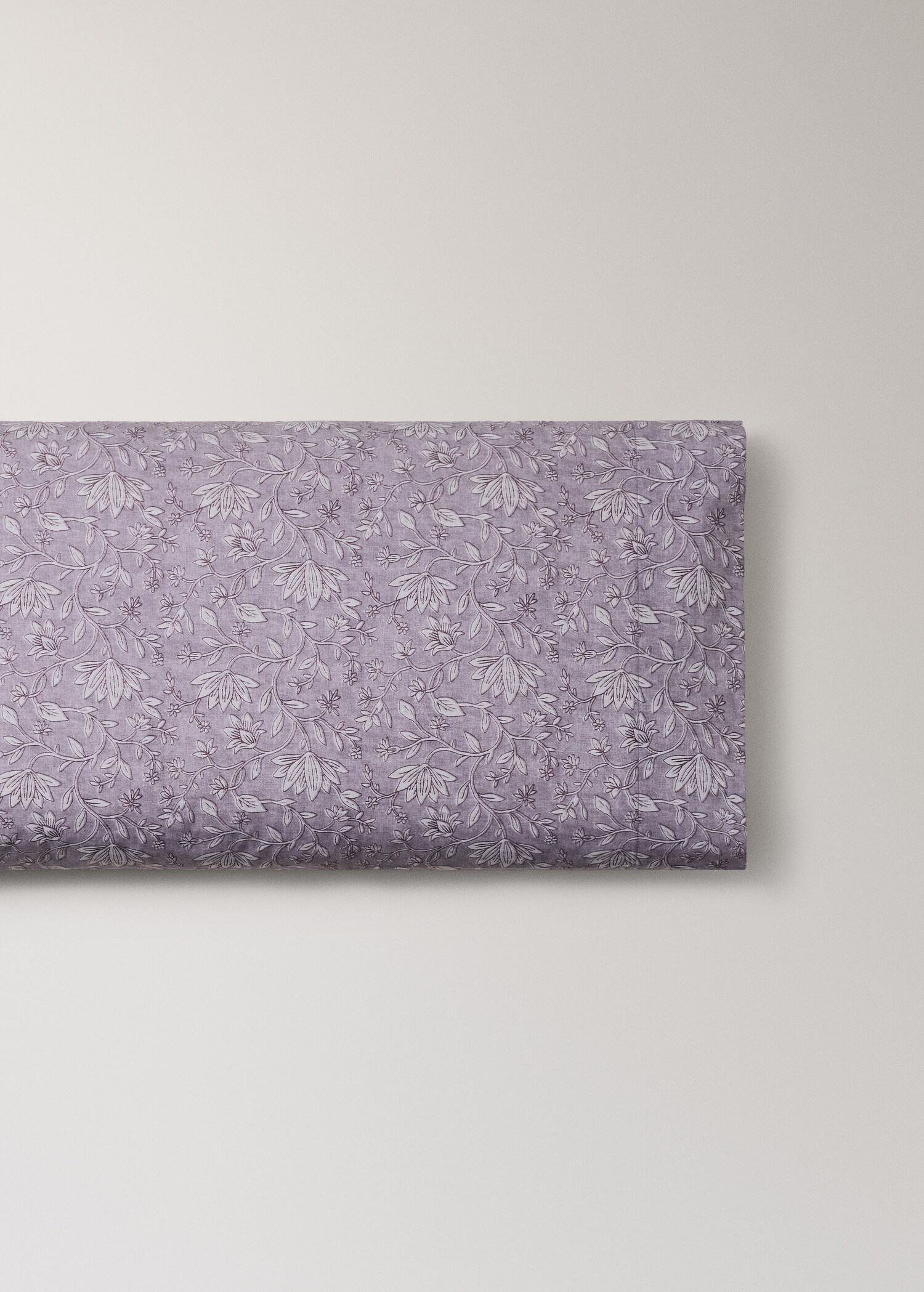 Decoratieve kussensloop met onregelmatige bloemenprint 45x110 cm - Artikel zonder model