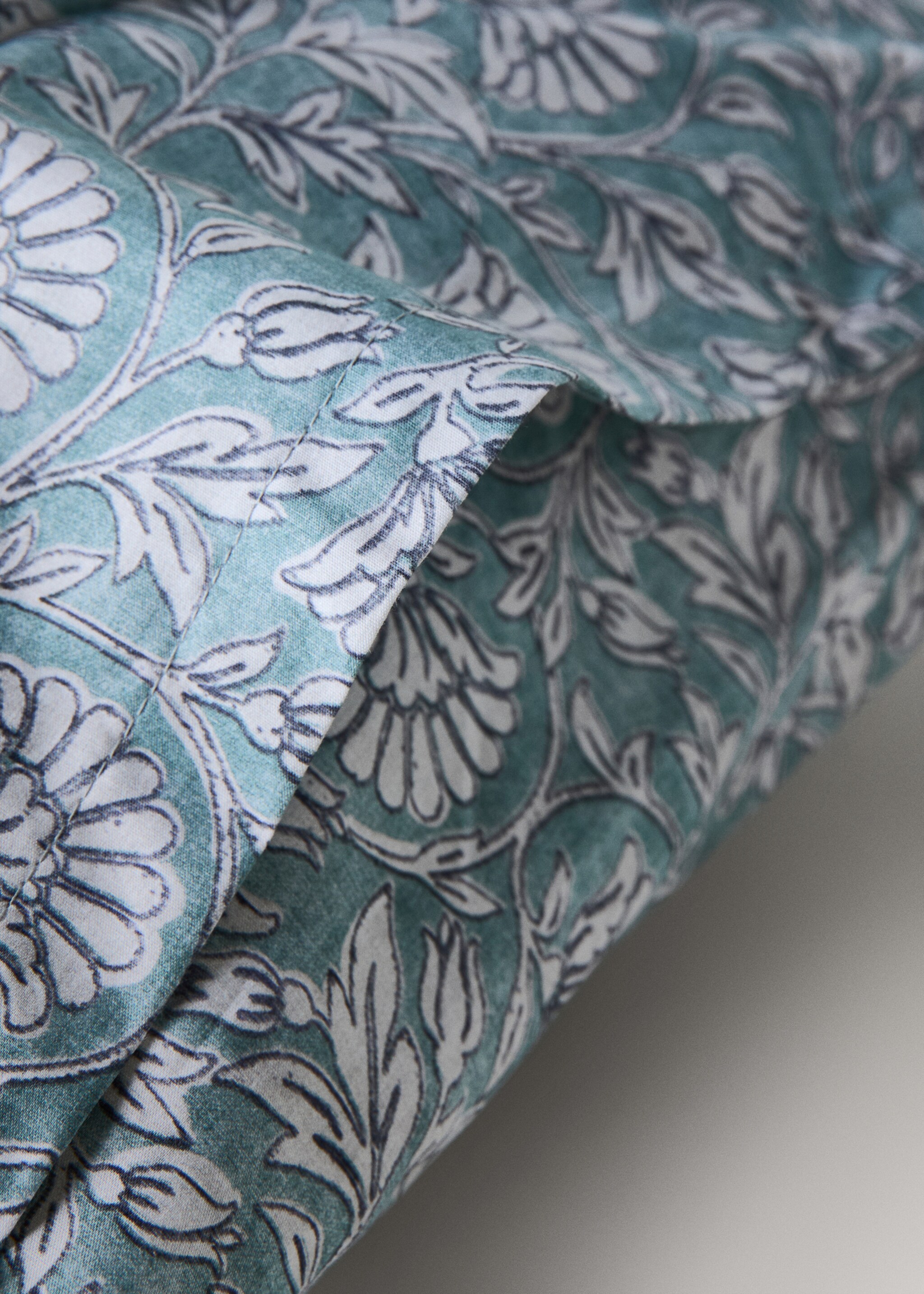 Two decorative floral print pillowcases 50x75 cm - Details of the article 1, Aqua Green. Ref: 27012962-00.