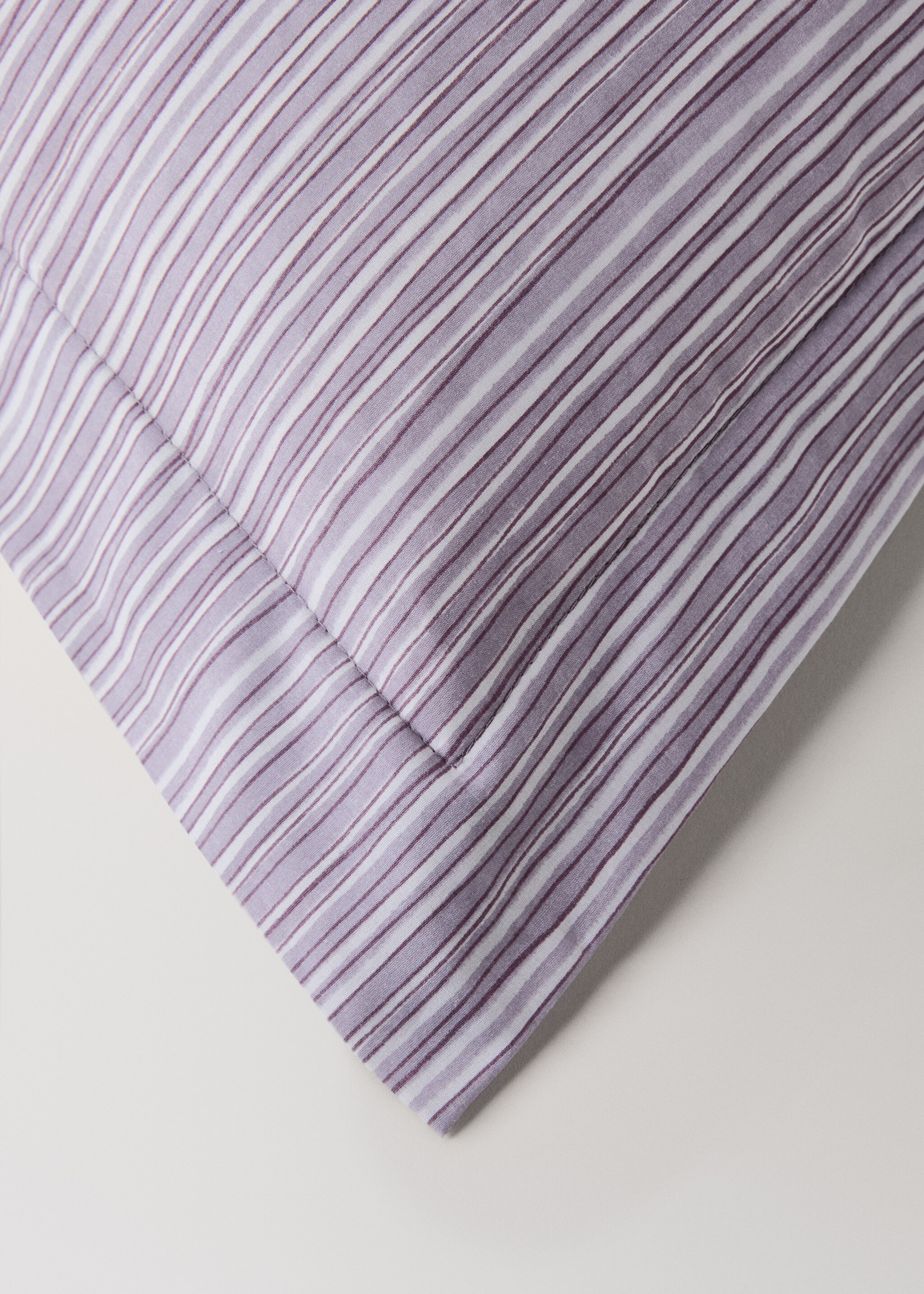 Two decorative floral print pillow covers 60x60 cm - Details of the article 3, Light/Pastel Purple. Ref: 27012963-00.