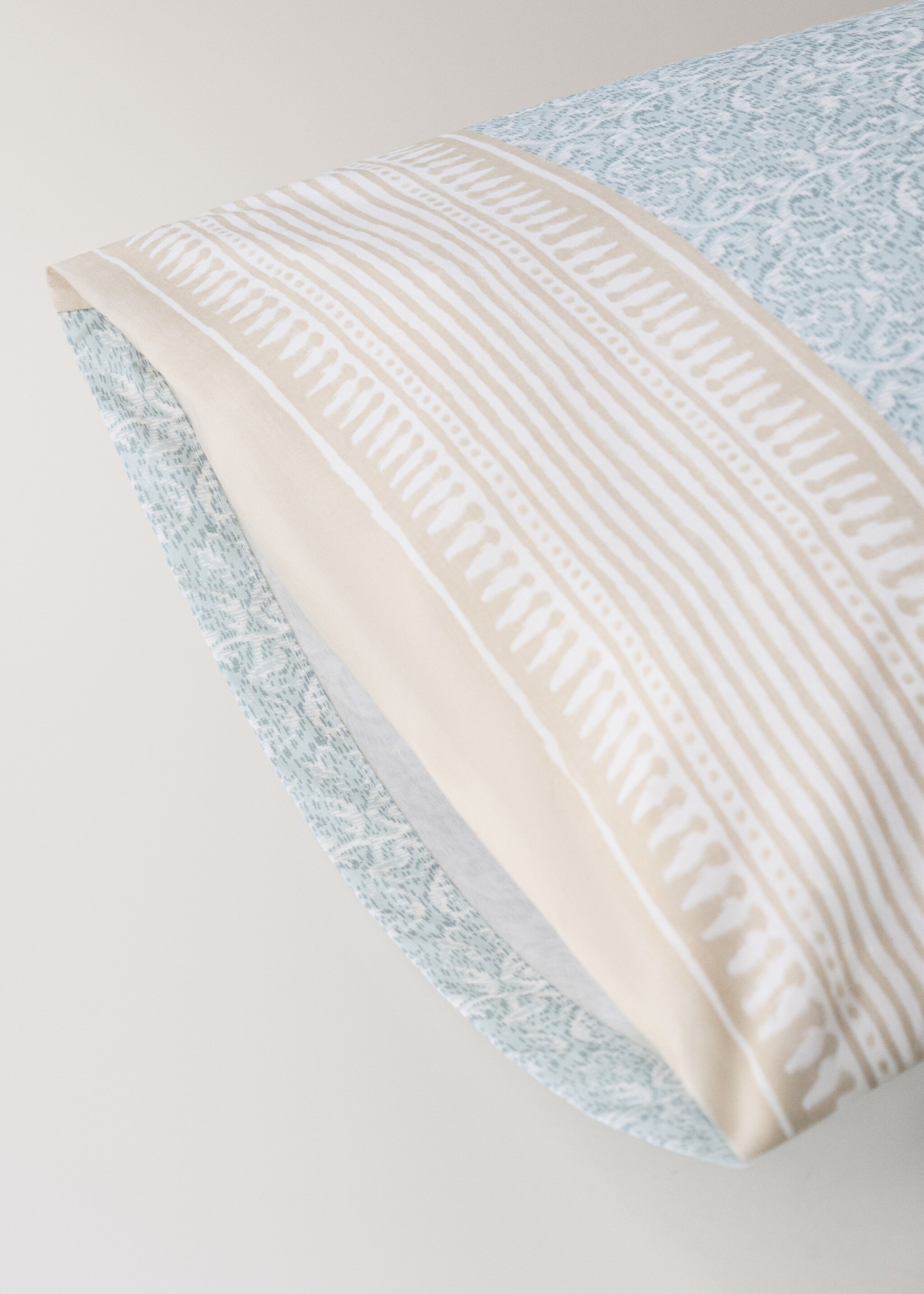 Two decorative floral percale pillowcases with striped trim 50 x 75 cm - Details of the article 2, Pastel Green. Ref: 27012968-00.