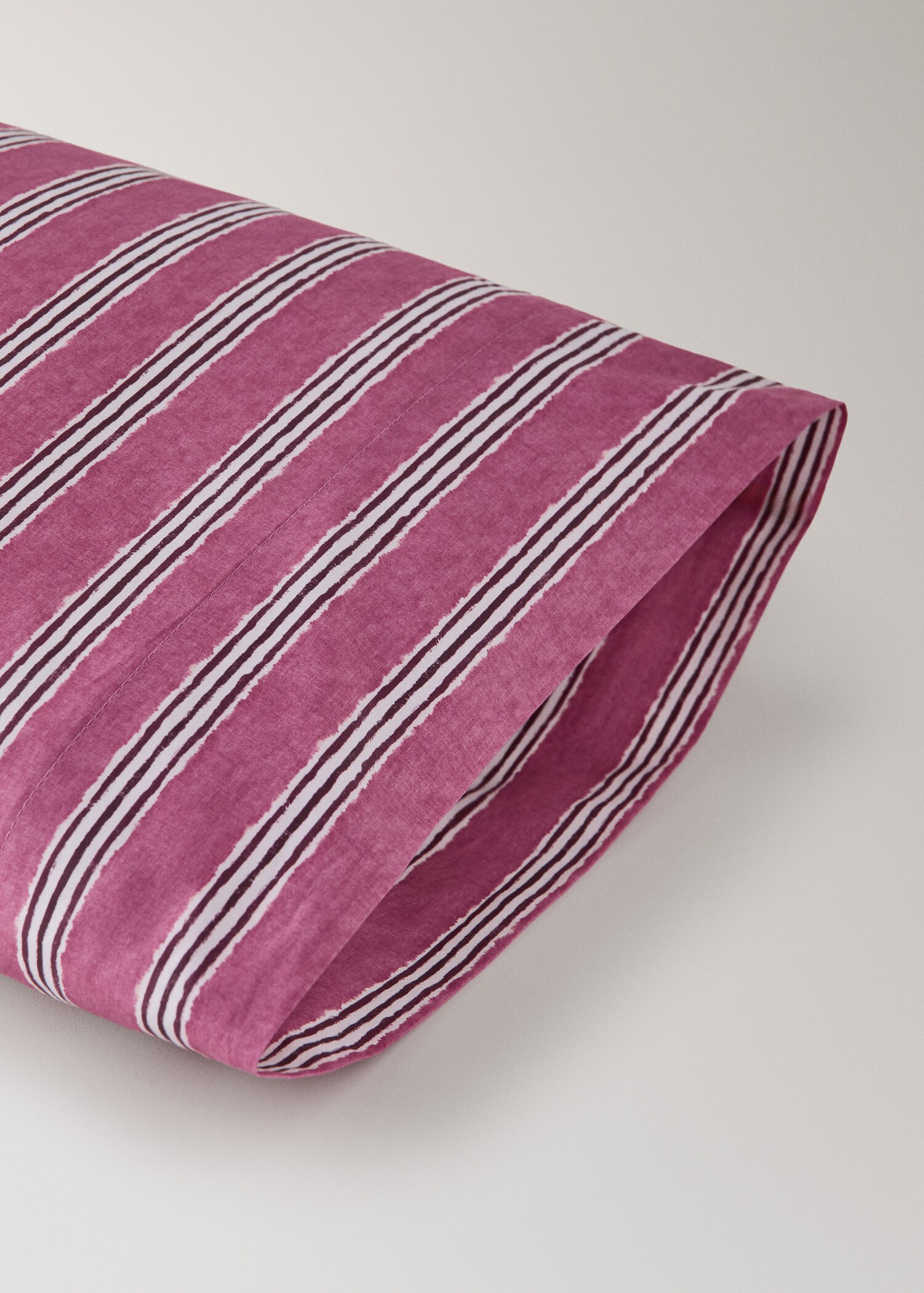 Tricolour striped percale cotton pillowcase 45x110 cm - Details of the article 2