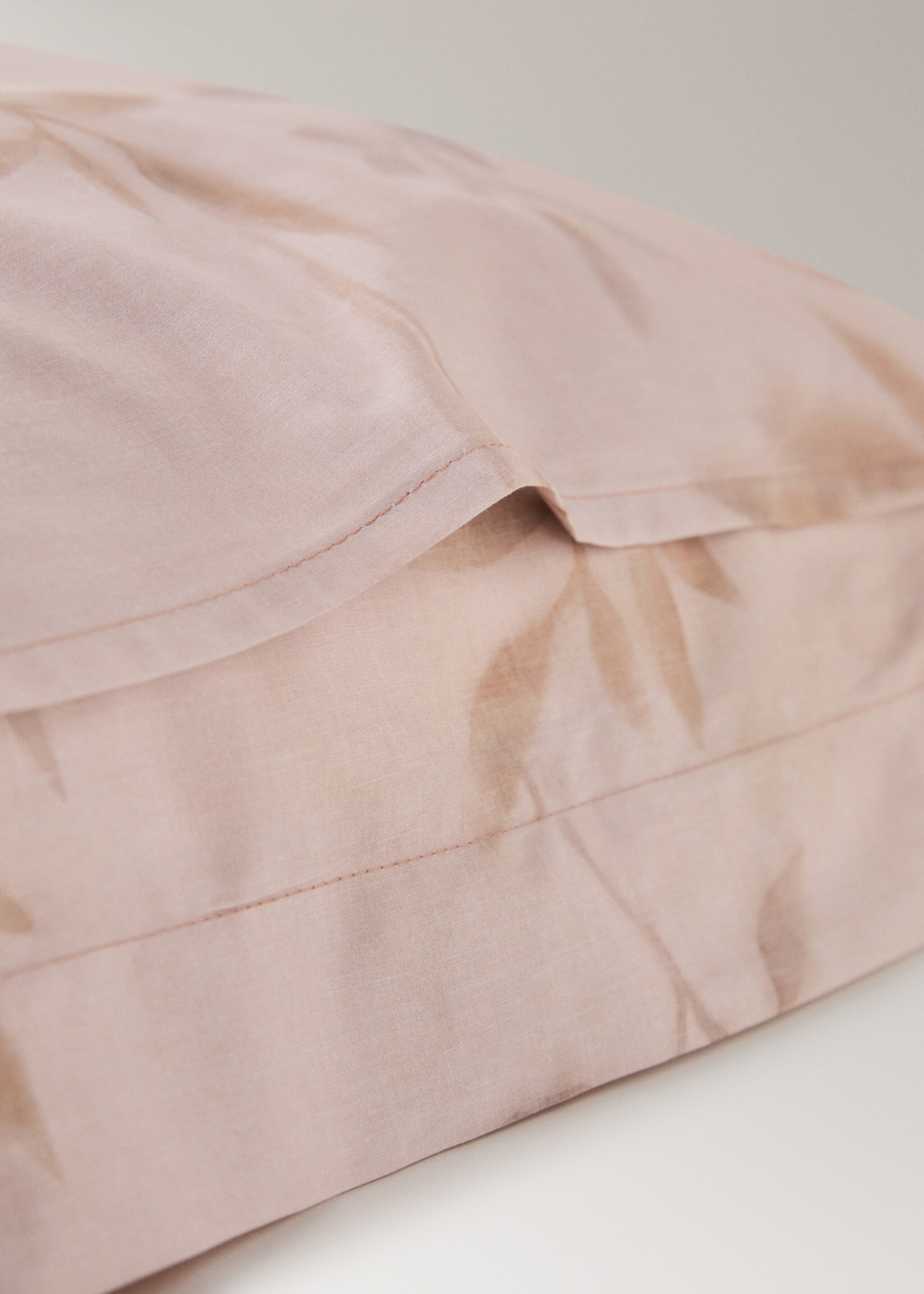 Dues fundes coixí cotó percala estampat fulles 60x60 cm - Detall de l'article 1, Préssec. Ref: 27012975-00.