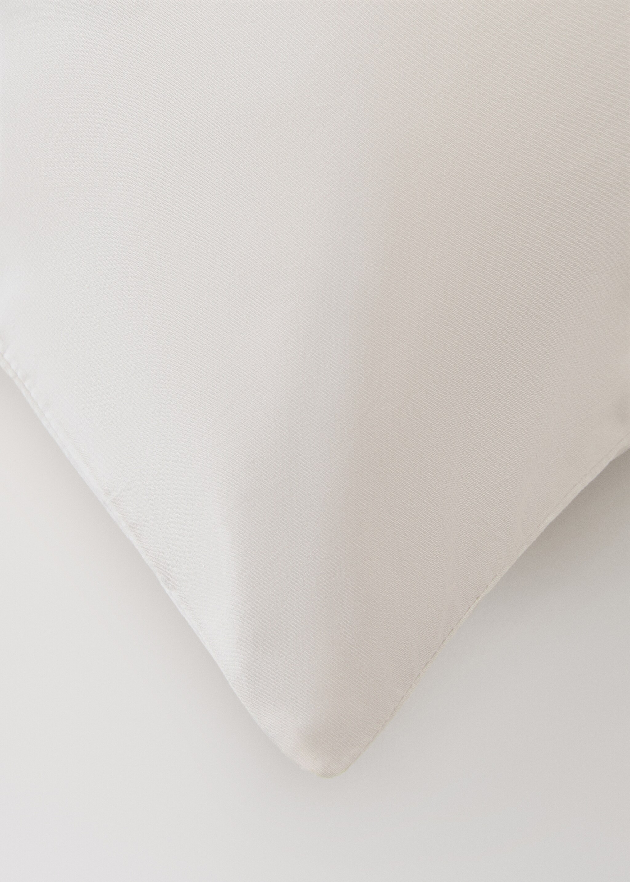 300 threads percale cotton duvet cover King bed - Details of the article 3, Ivory White. Ref: 27013057-00.