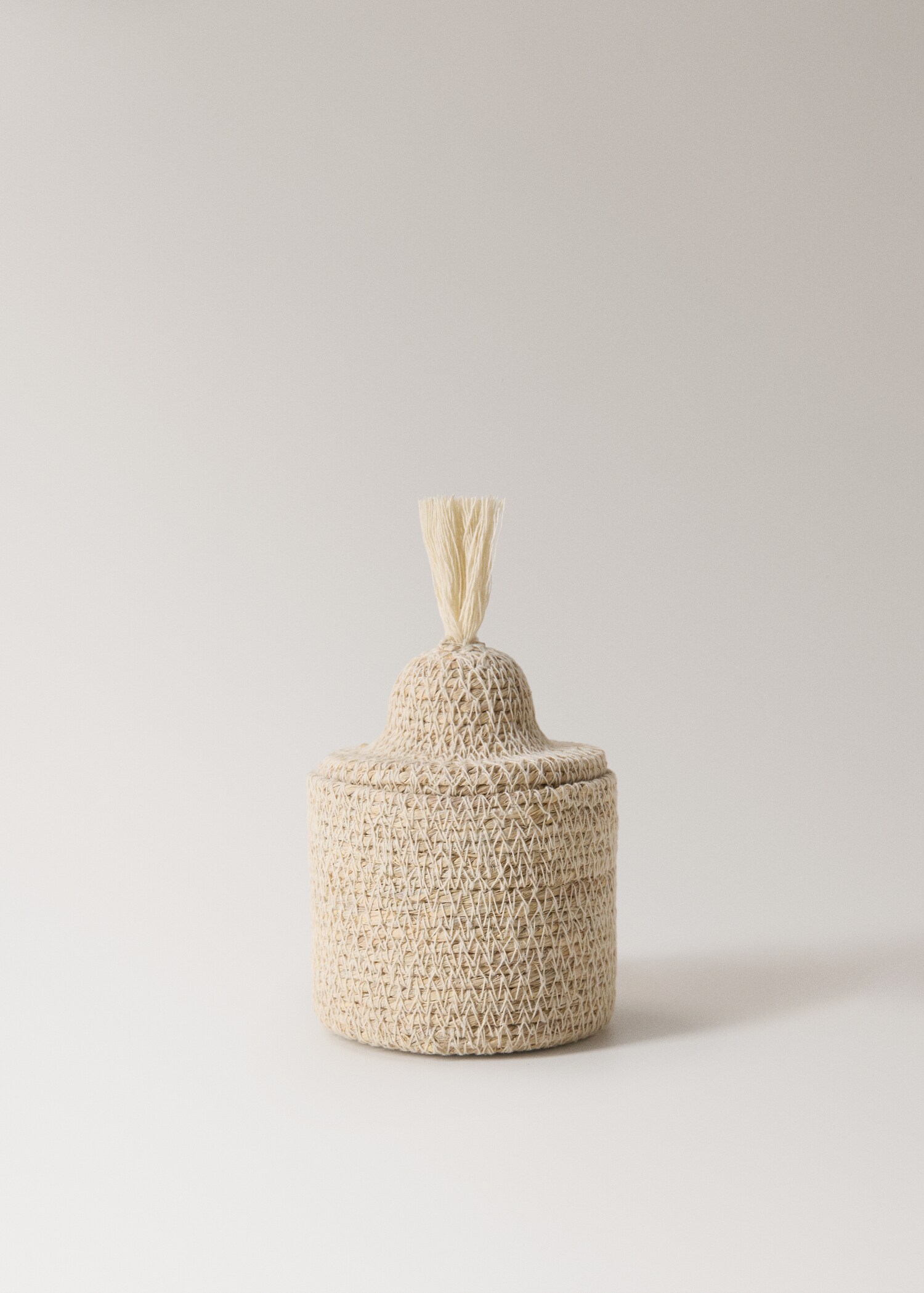 Basket with fringe detail - Article without model