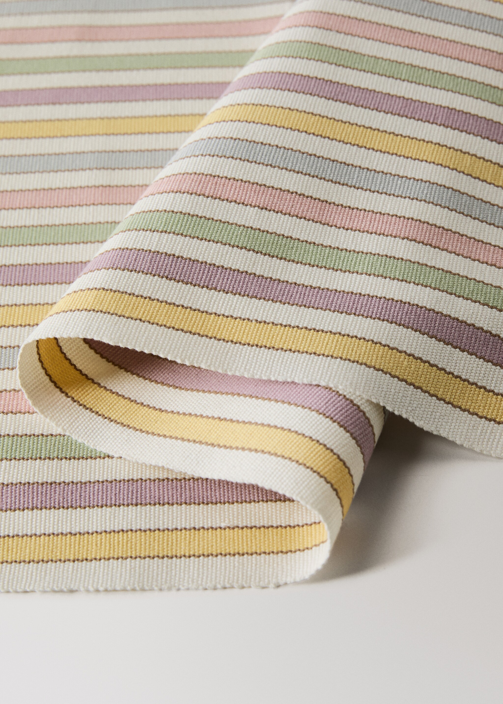 Yarn-dyed bicolour striped table mats - Details of the article 1, Yellow. Ref: 27013292-00.