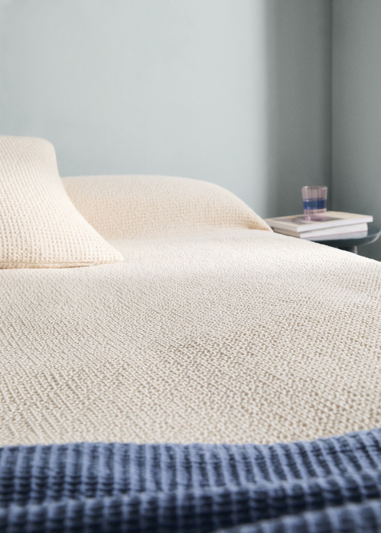 Garment-dyed waffle cotton bedspread for 130/150 cm bed - Details of the article 7