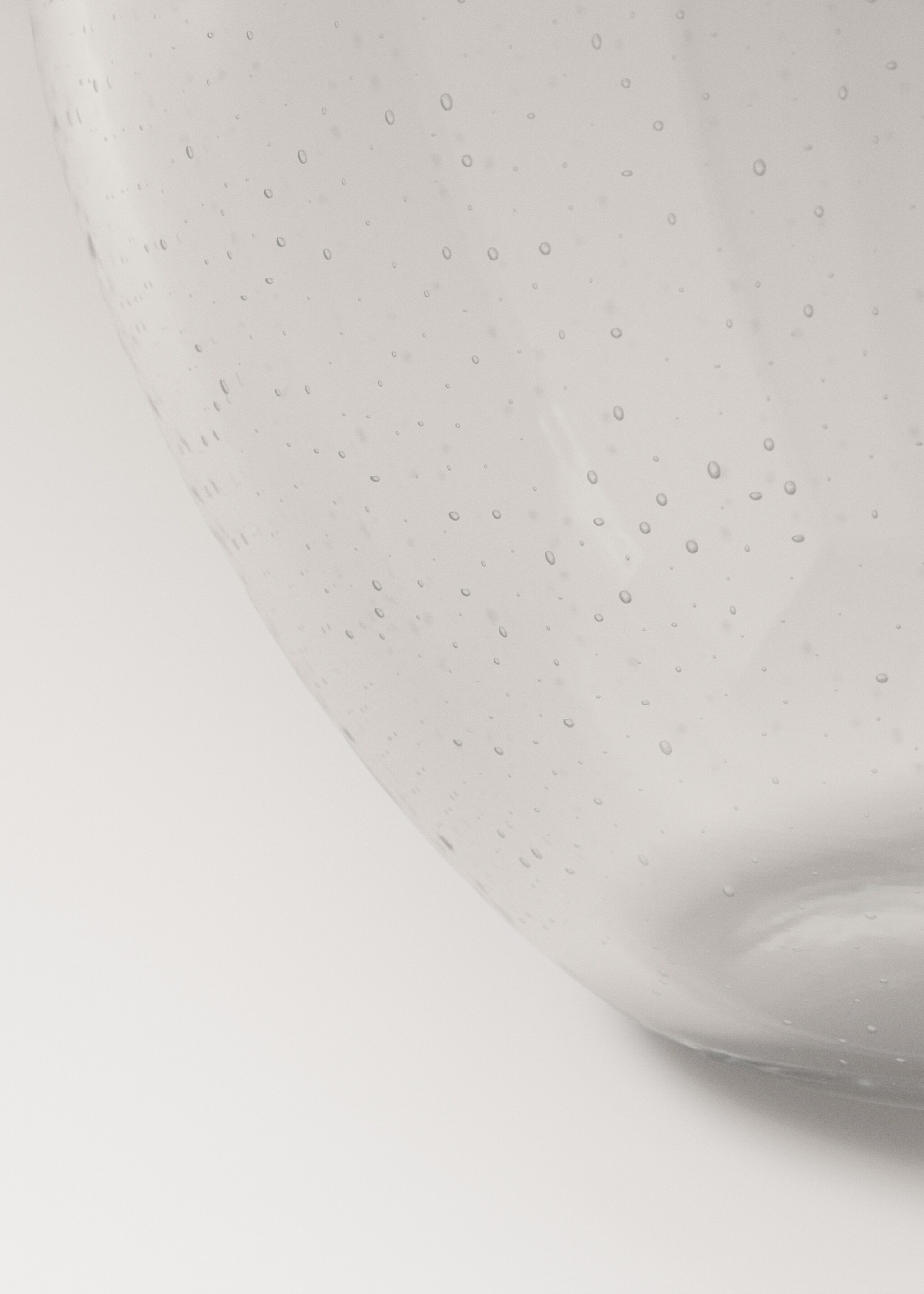 Large bottle glass vase - Details of the article 2, Ice Grey. Ref: 27013307-00.