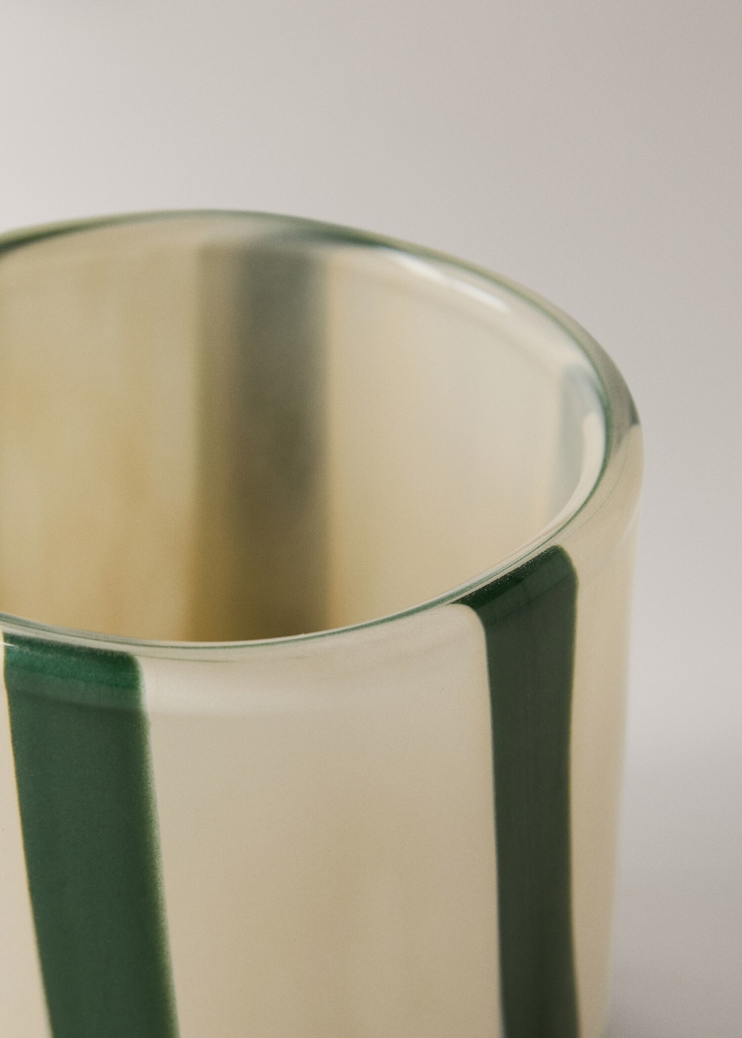 Blown glass candleholder - Details of the article 1
