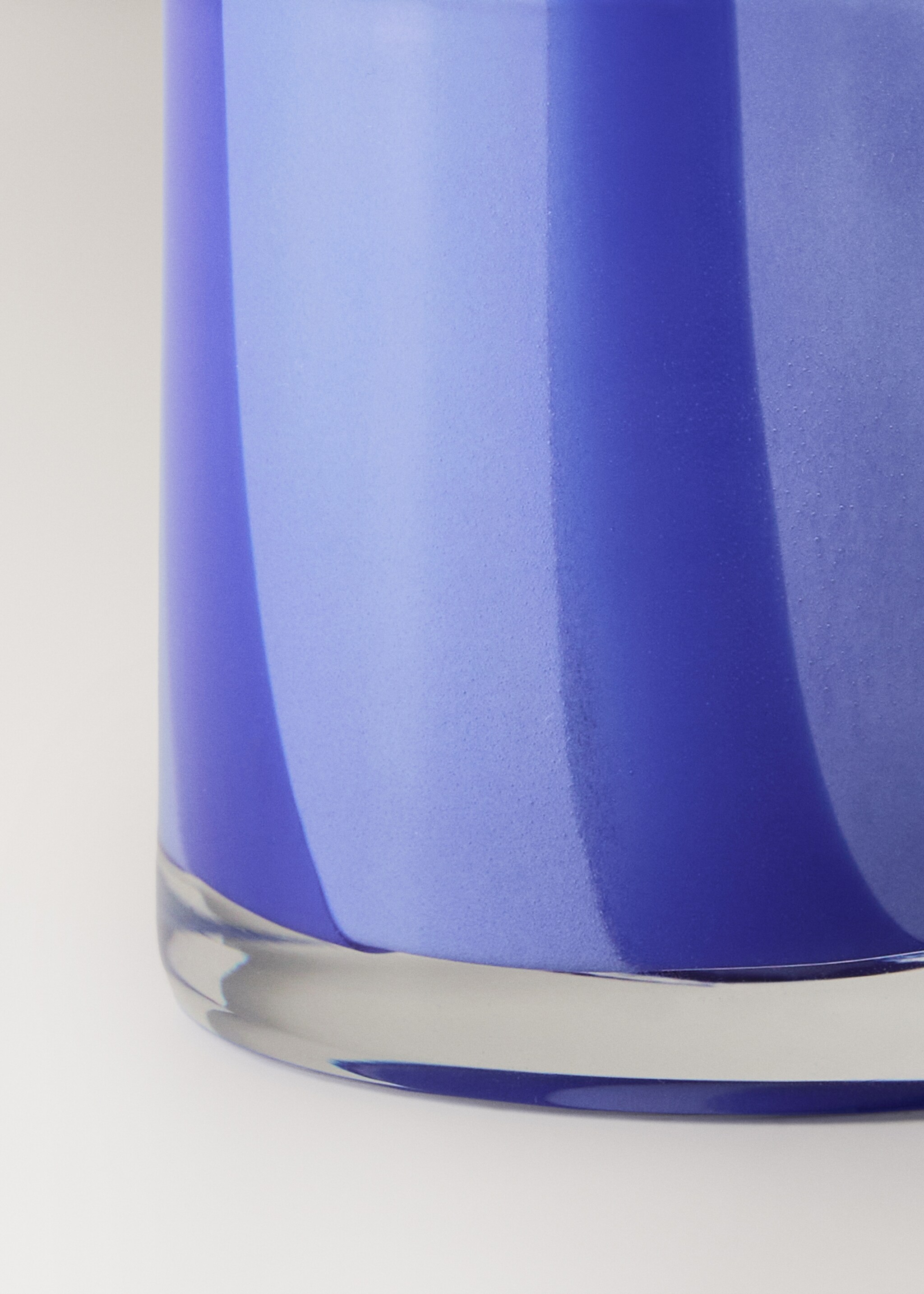 Kaarsenhouder van mondgeblazen glas - Detail van het artikel 2, Blauw. Ref: 27013313-00.