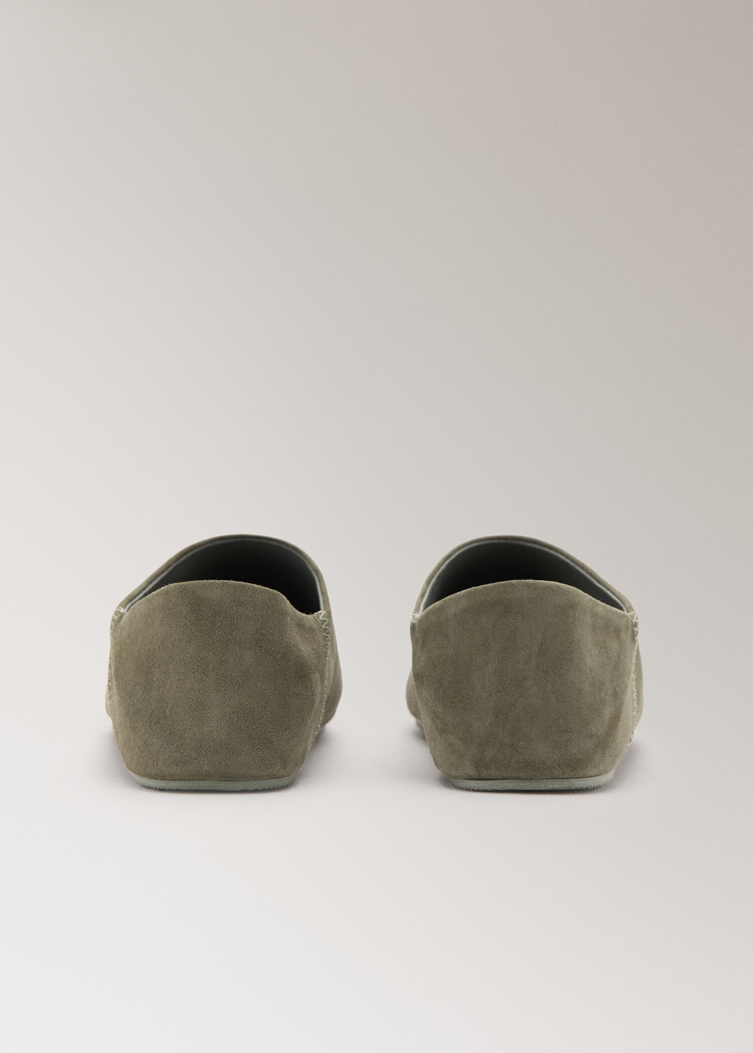 Leather clogs with stitching detail - Details of the article 3