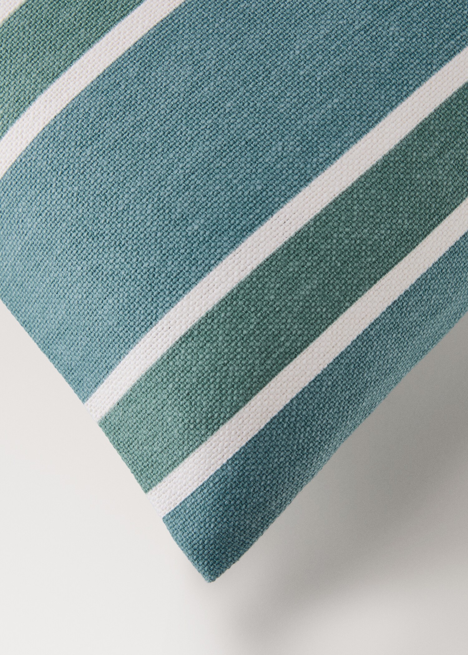 Cotton cushion cover with printed stripes 45x45 cm - Details of the article 1