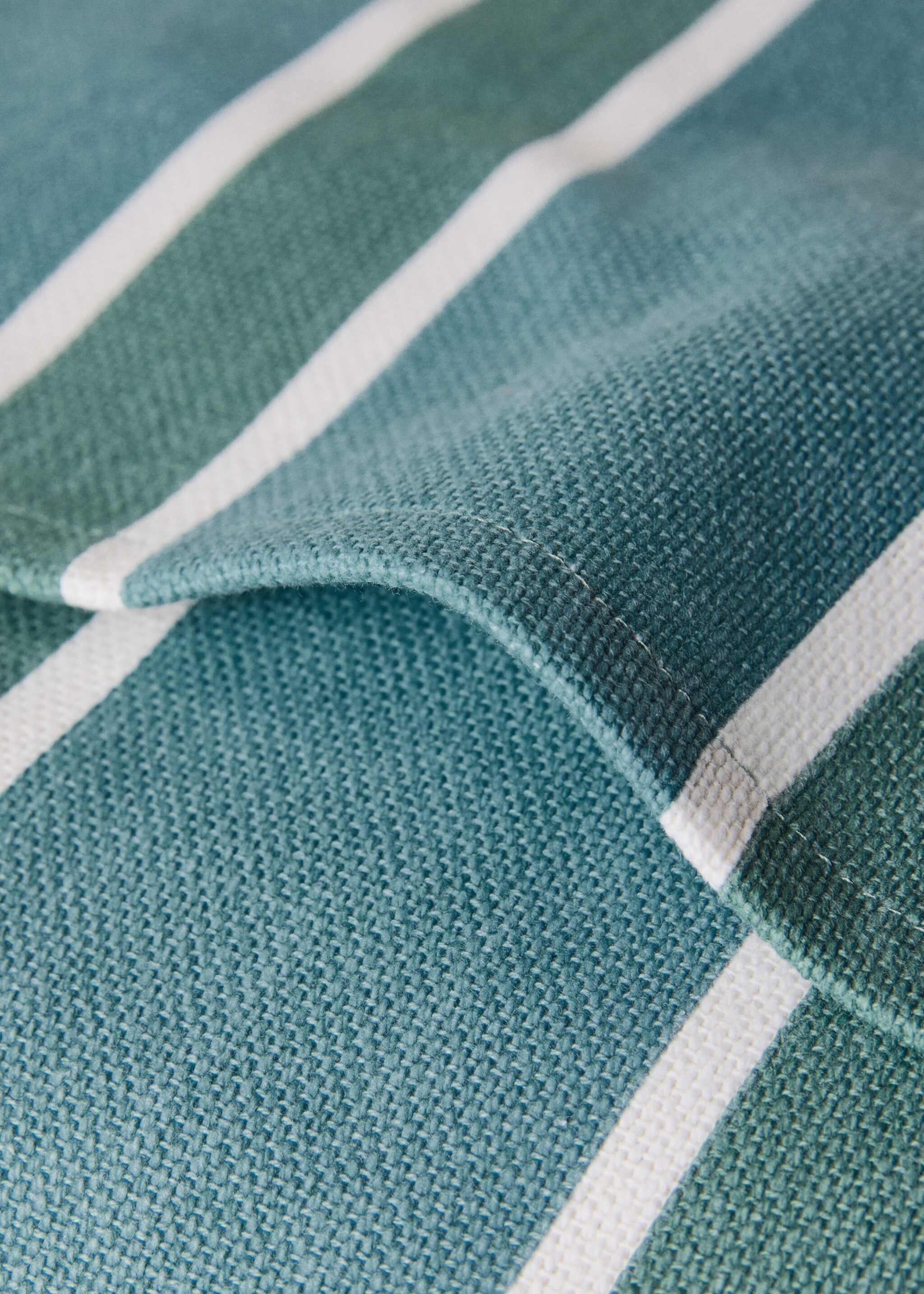 Cotton cushion cover with printed stripes 45x45 cm - Details of the article 2, Blue. Ref: 27013321-00.