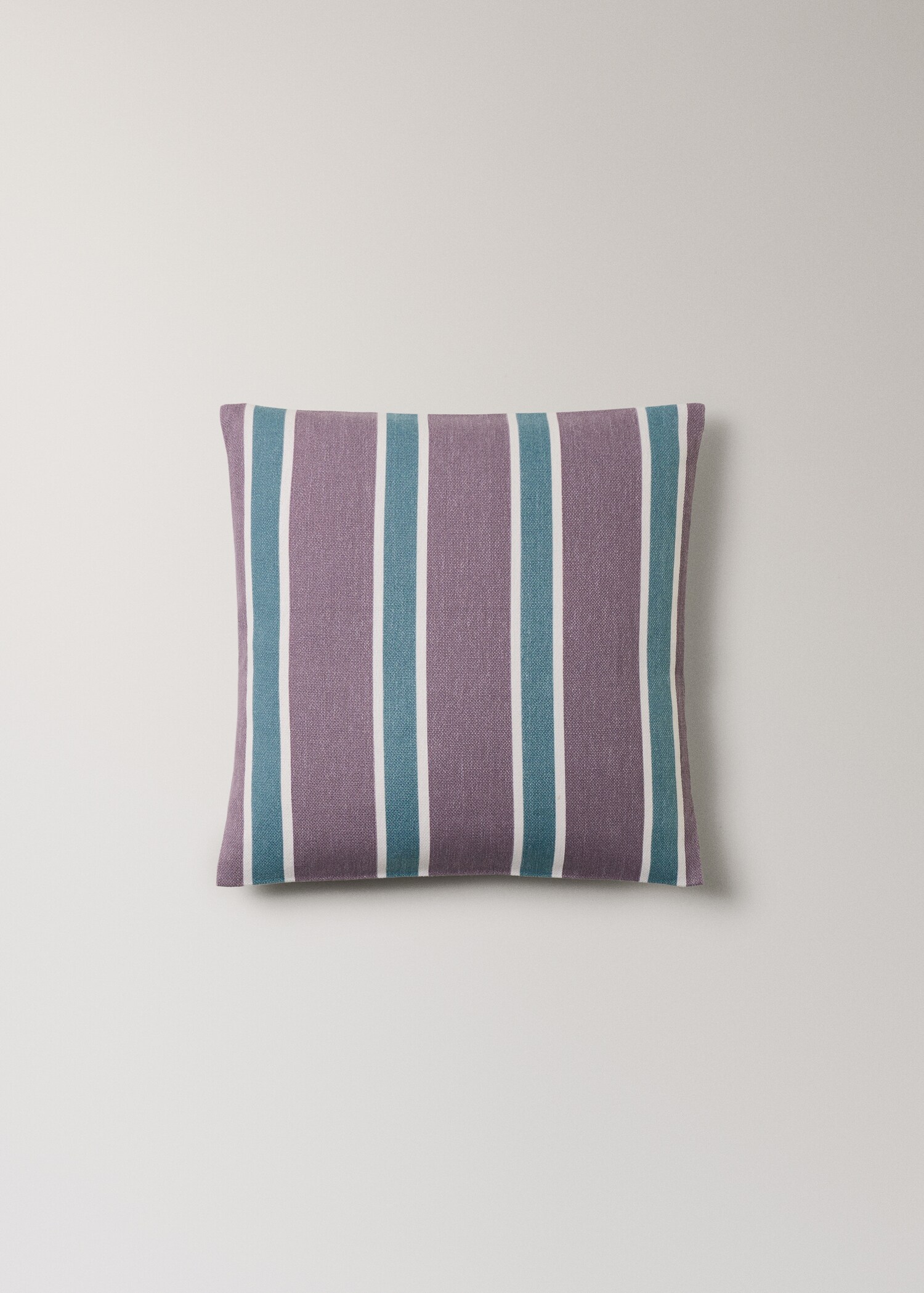Cotton cushion cover with printed stripes 45x45 cm - Article without model