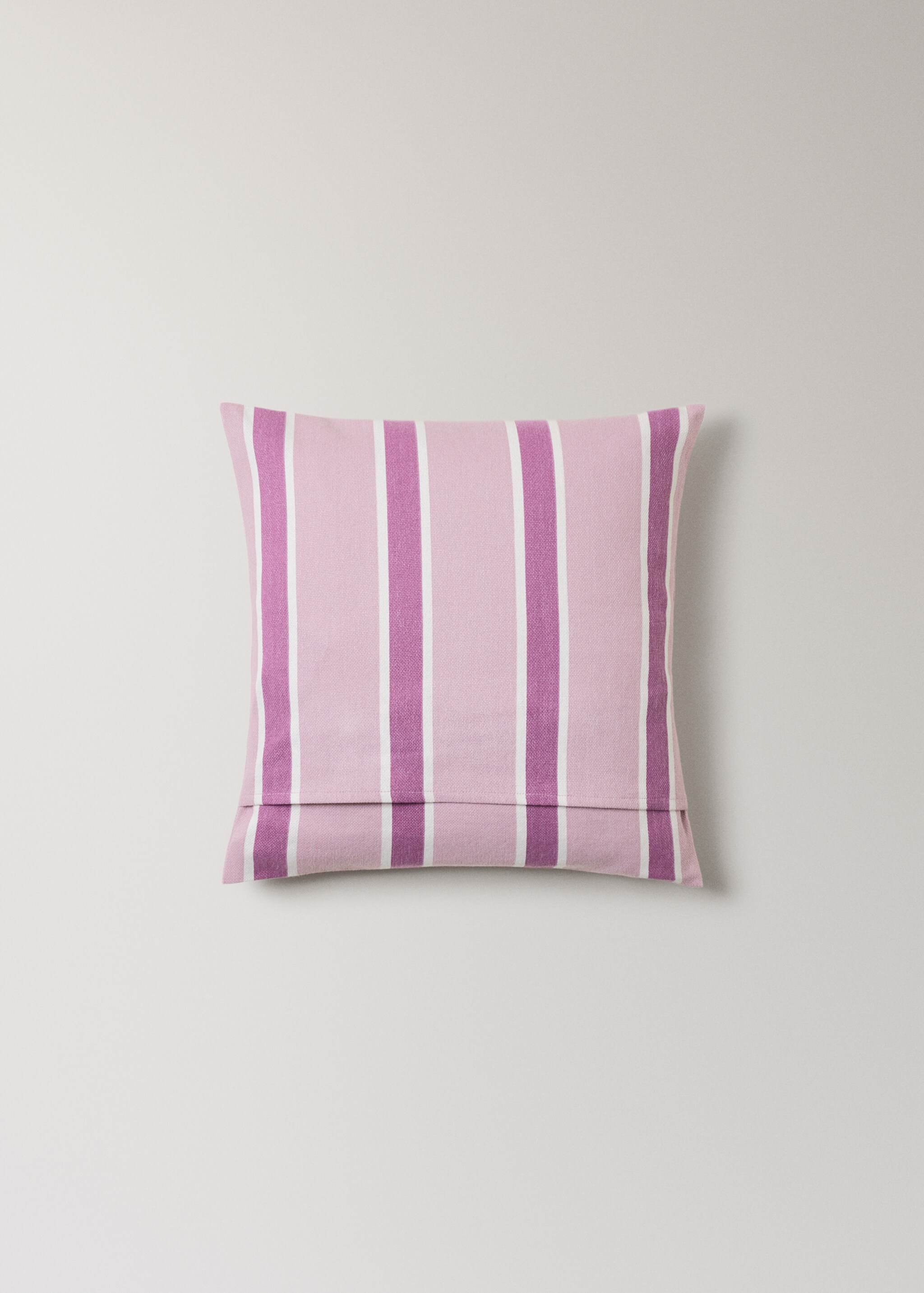 Cotton cushion cover with printed stripes 45x45 cm - Details of the article 1, Pastel Pink. Ref: 27013321-00.