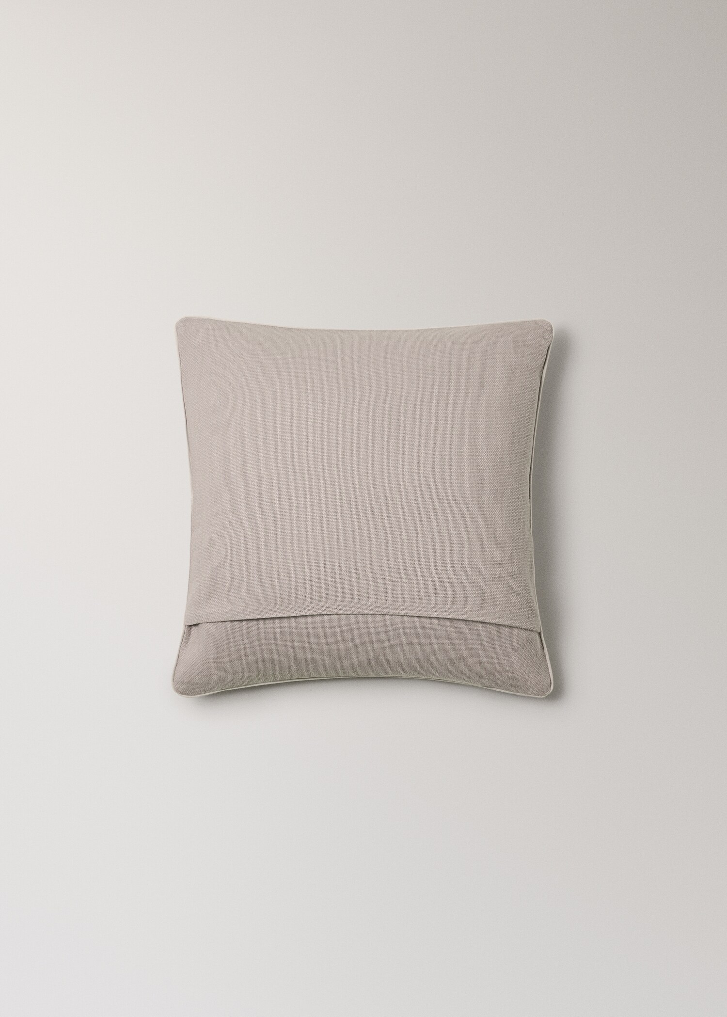 Piping cushion cover 45x45cm - Details of the article 4