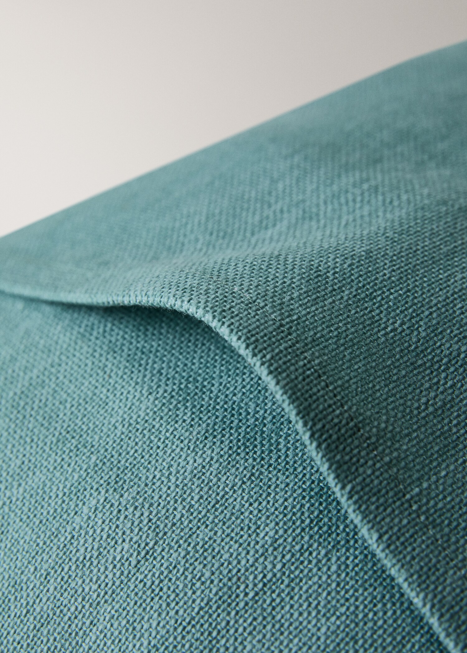 Piping cushion cover 45x45cm - Details of the article 2