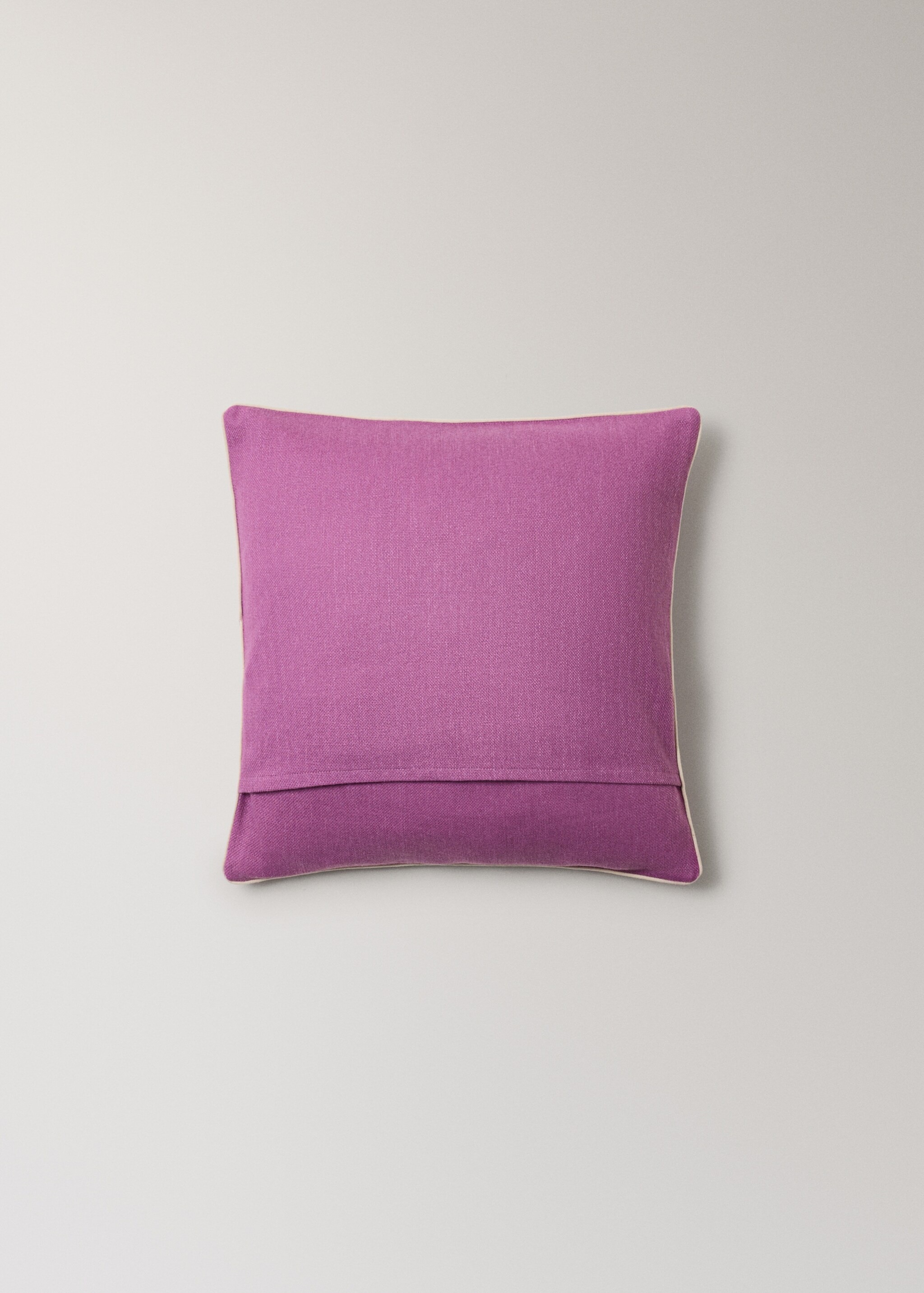 Piping cushion cover 45x45cm - Details of the article 1, Medium Pink. Ref: 27013323-00.