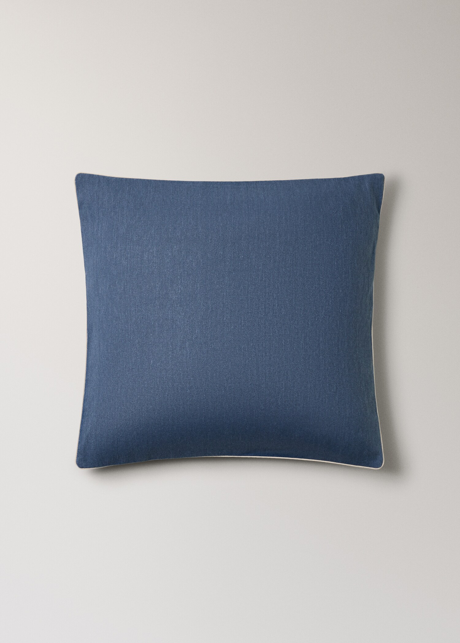 Cotton cushion cover with structure 60x60cm - Article without model