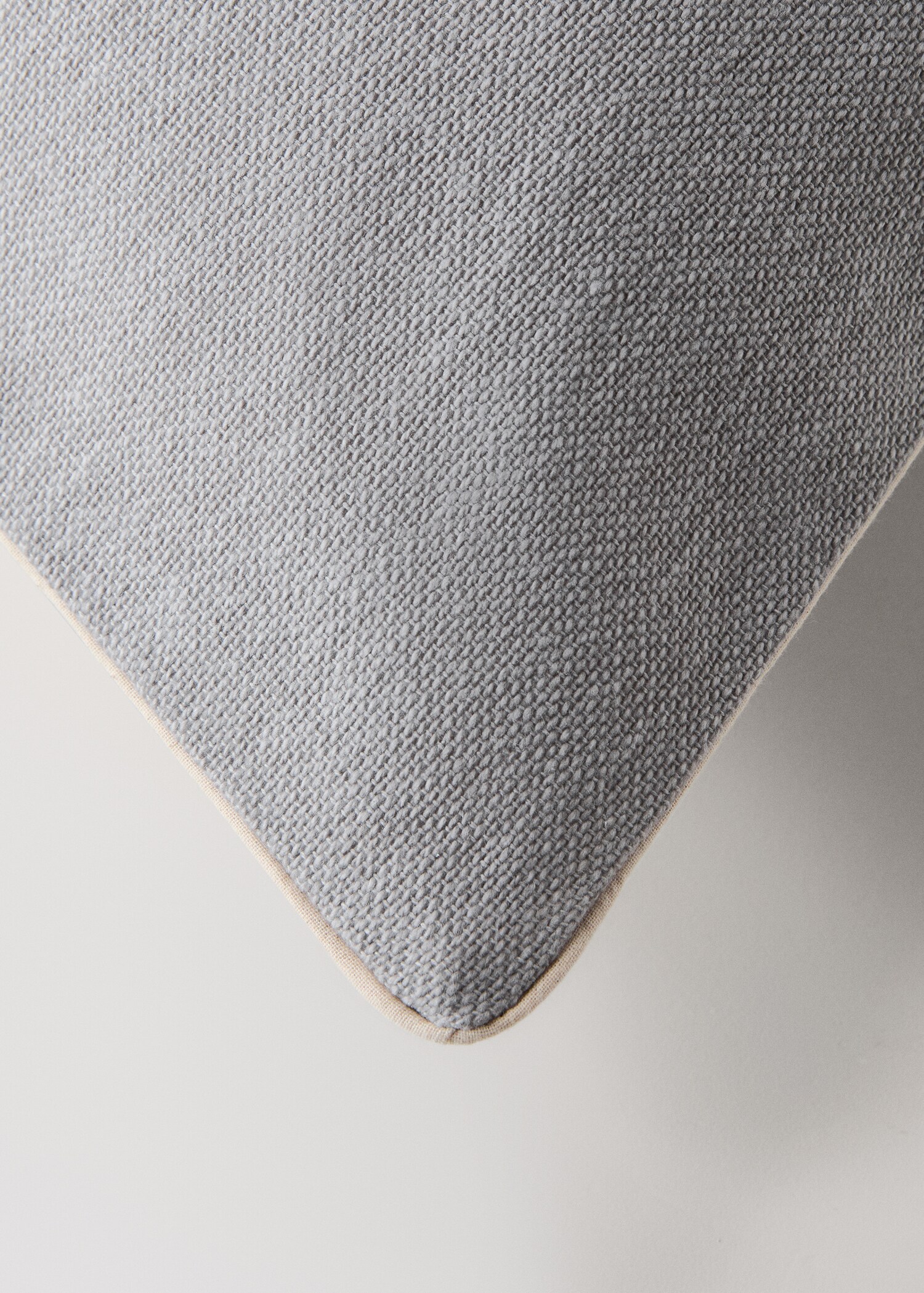 Cotton cushion cover with structure 60x60cm - Details of the article 1