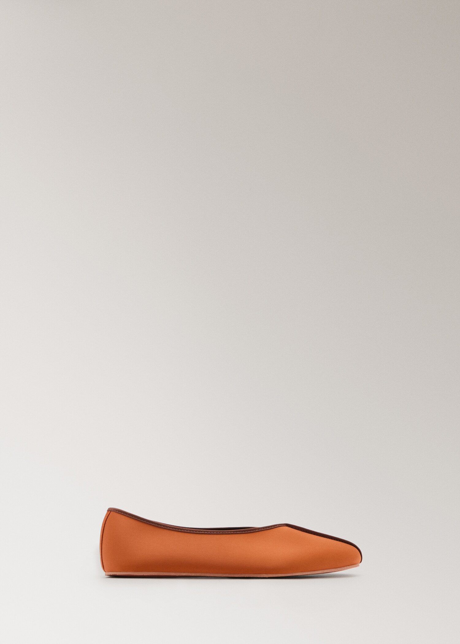 Satin ballet flats with contrast piping - Article without model