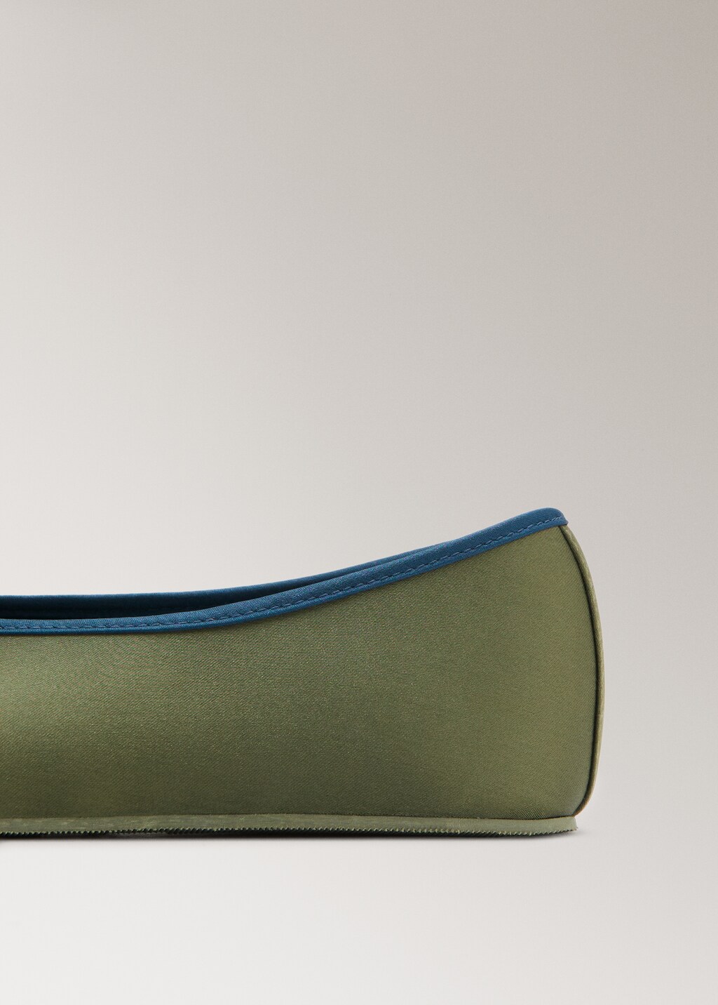 Satin ballet flats with contrast piping - image 5