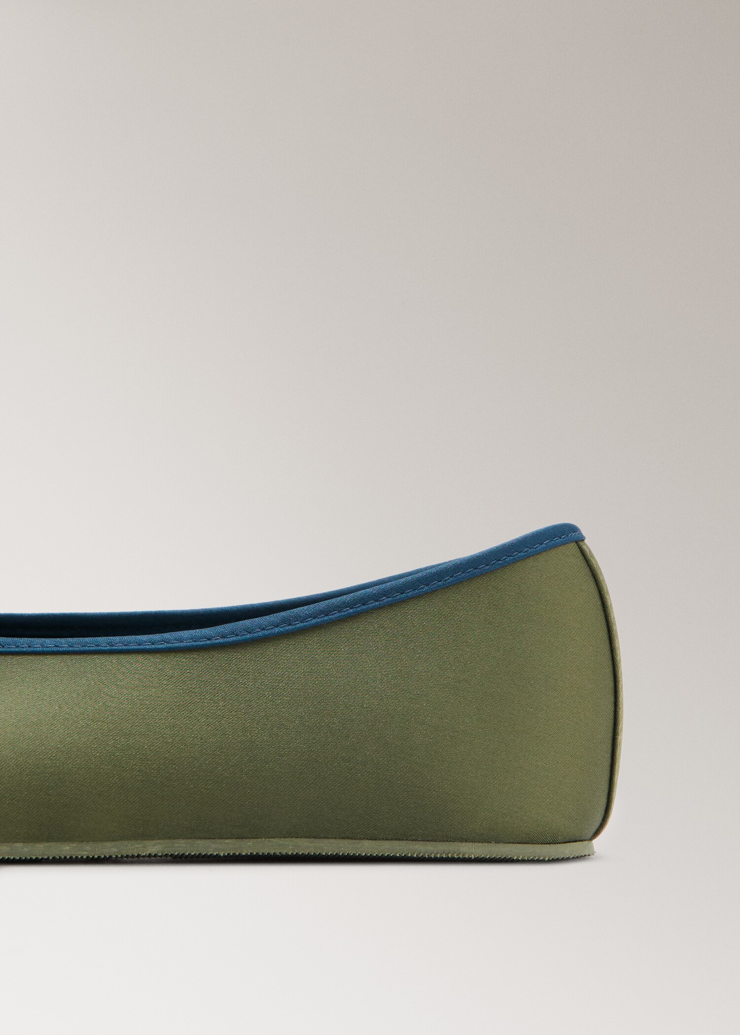Satin ballet flats with contrast piping - Details of the article 1