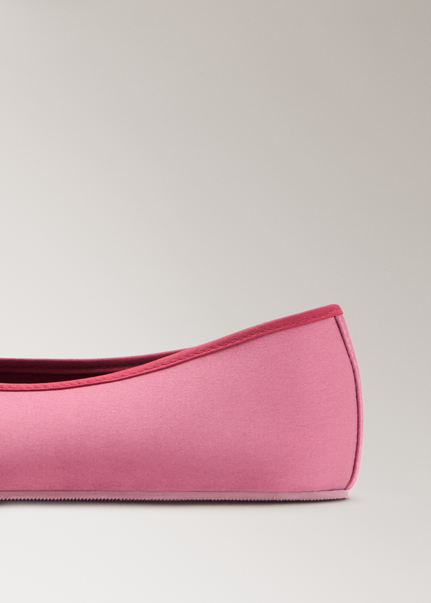 Satin ballet flats with contrast piping - Details of the article 1