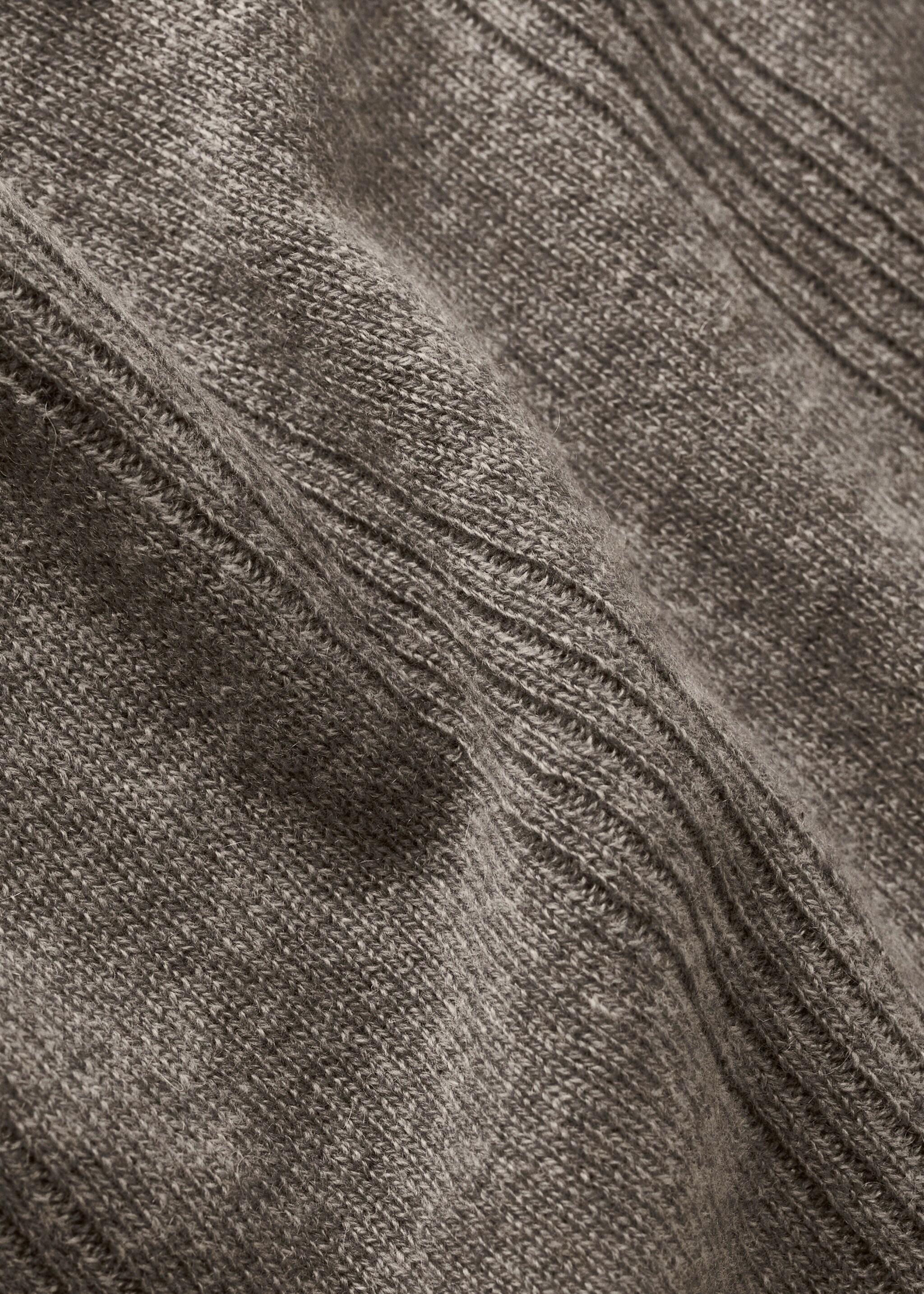 Children's cashmere throw - Details of the article 2, Light/Pastel Brown. Ref: 27013332-00.