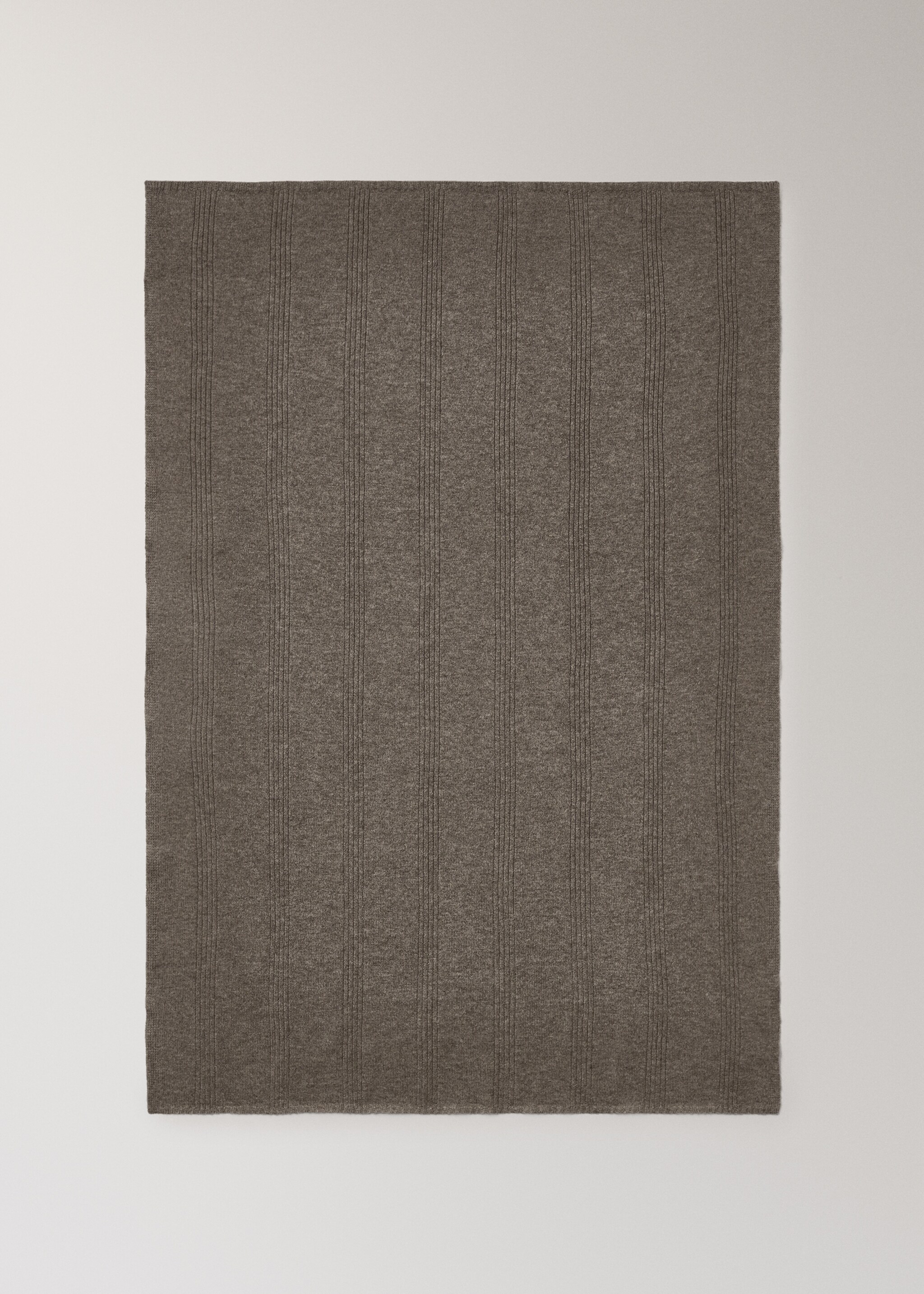 Children's cashmere throw - Details of the article 3, Light/Pastel Brown. Ref: 27013332-00.