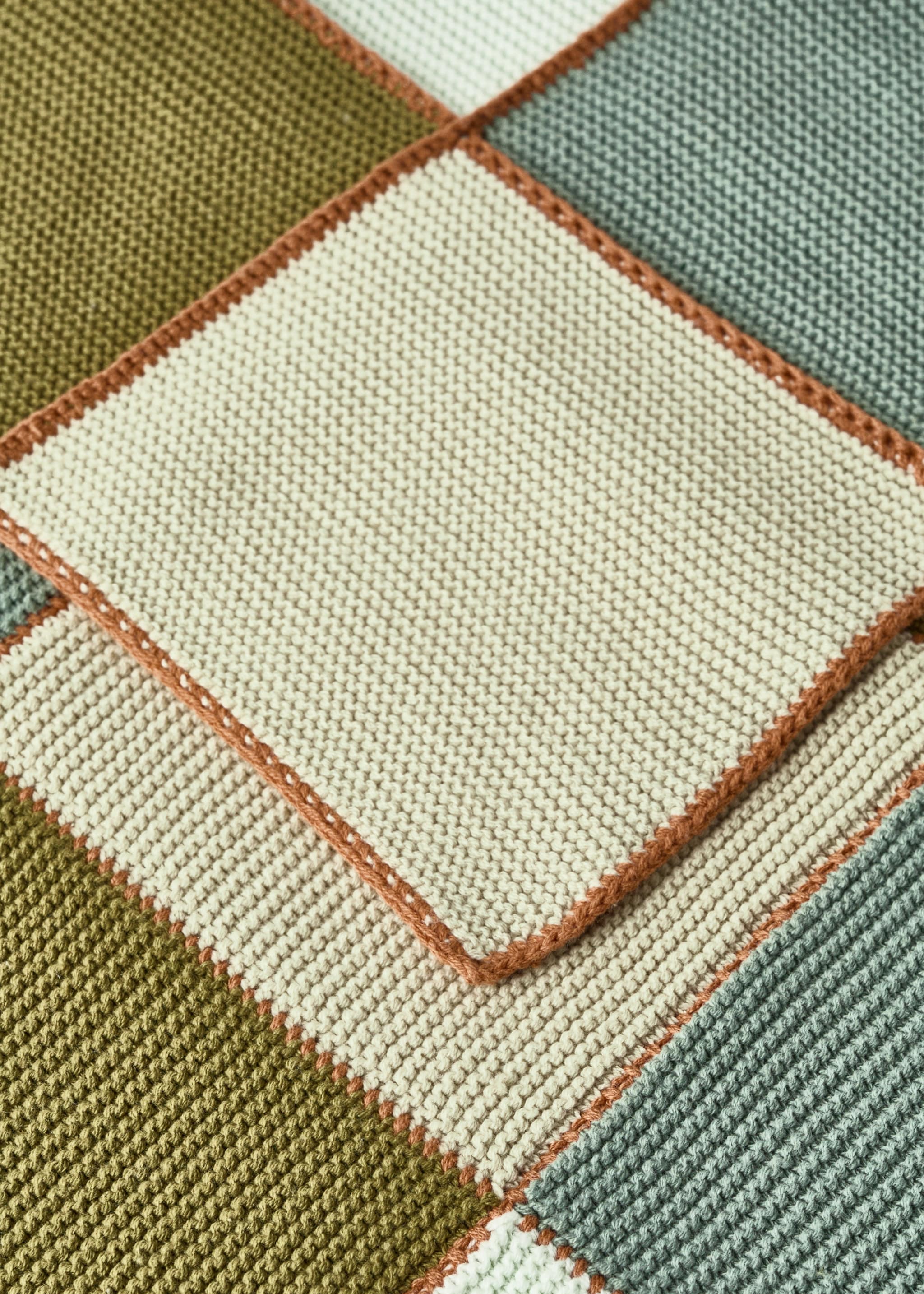 Patchwork-Kinderdecke - Detail des Artikels 1, Blau. Ref: 27013335-00.