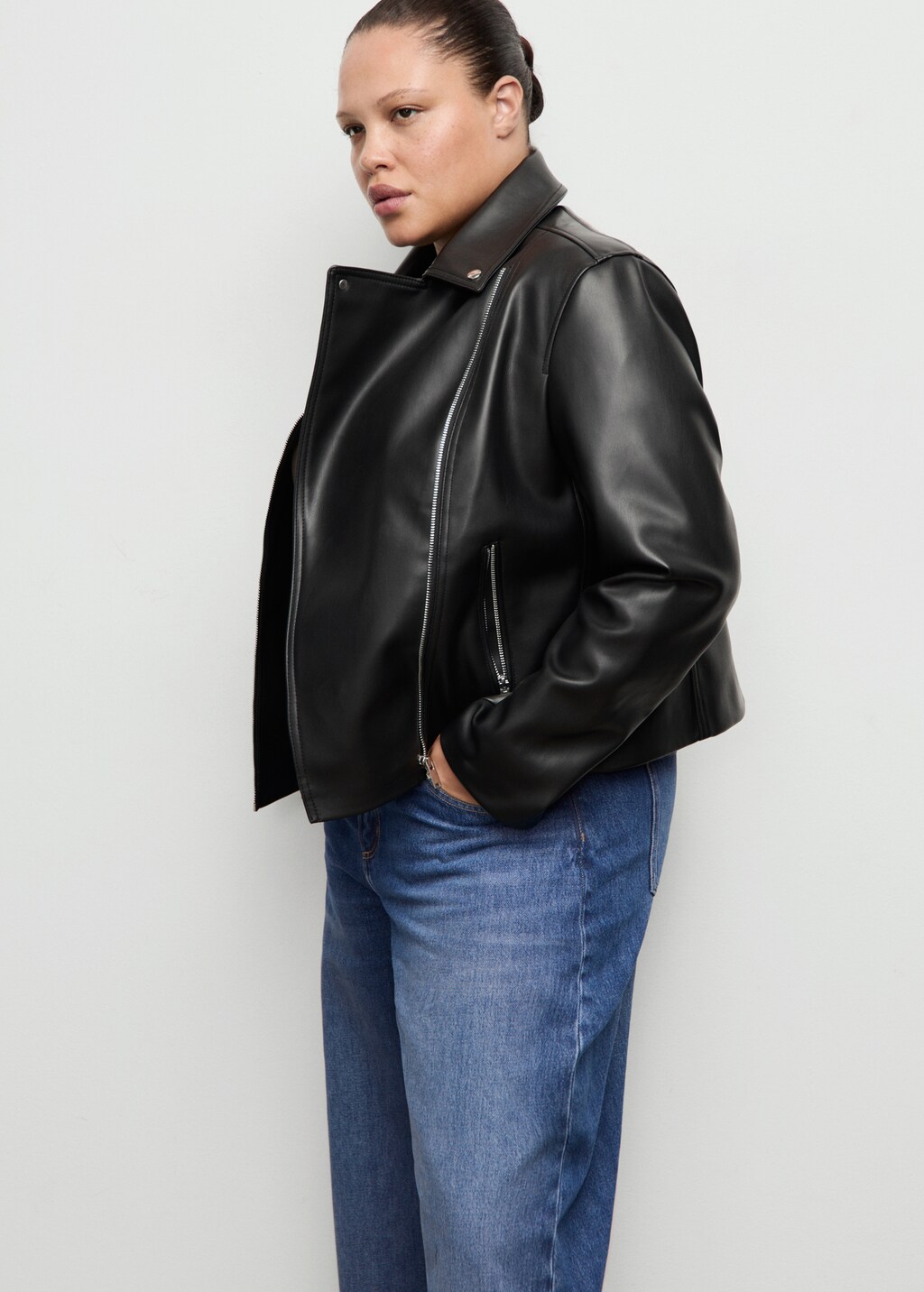 Mango High-waisted barrel jeans