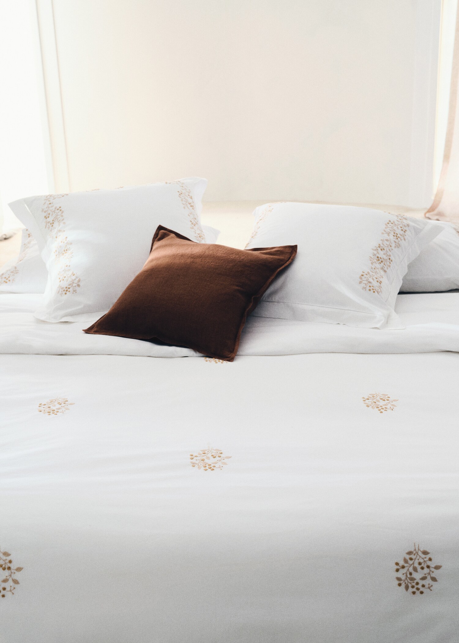 Percale cotton duvet cover with embroidered flowers for 150/160 cm bed - Details of the article 6