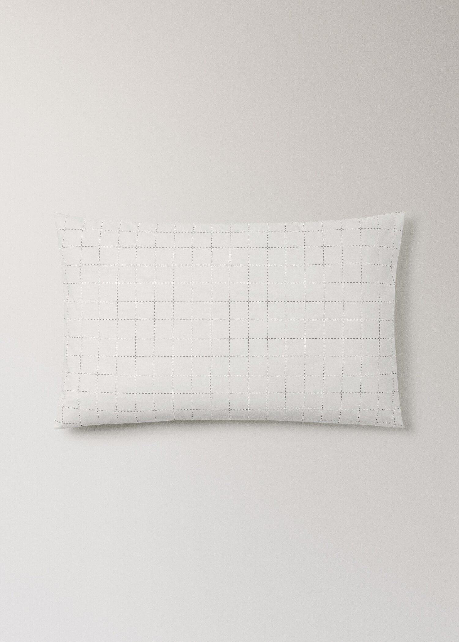 Two quilted percale cotton check pillowcases 50x75 cm - Article without model