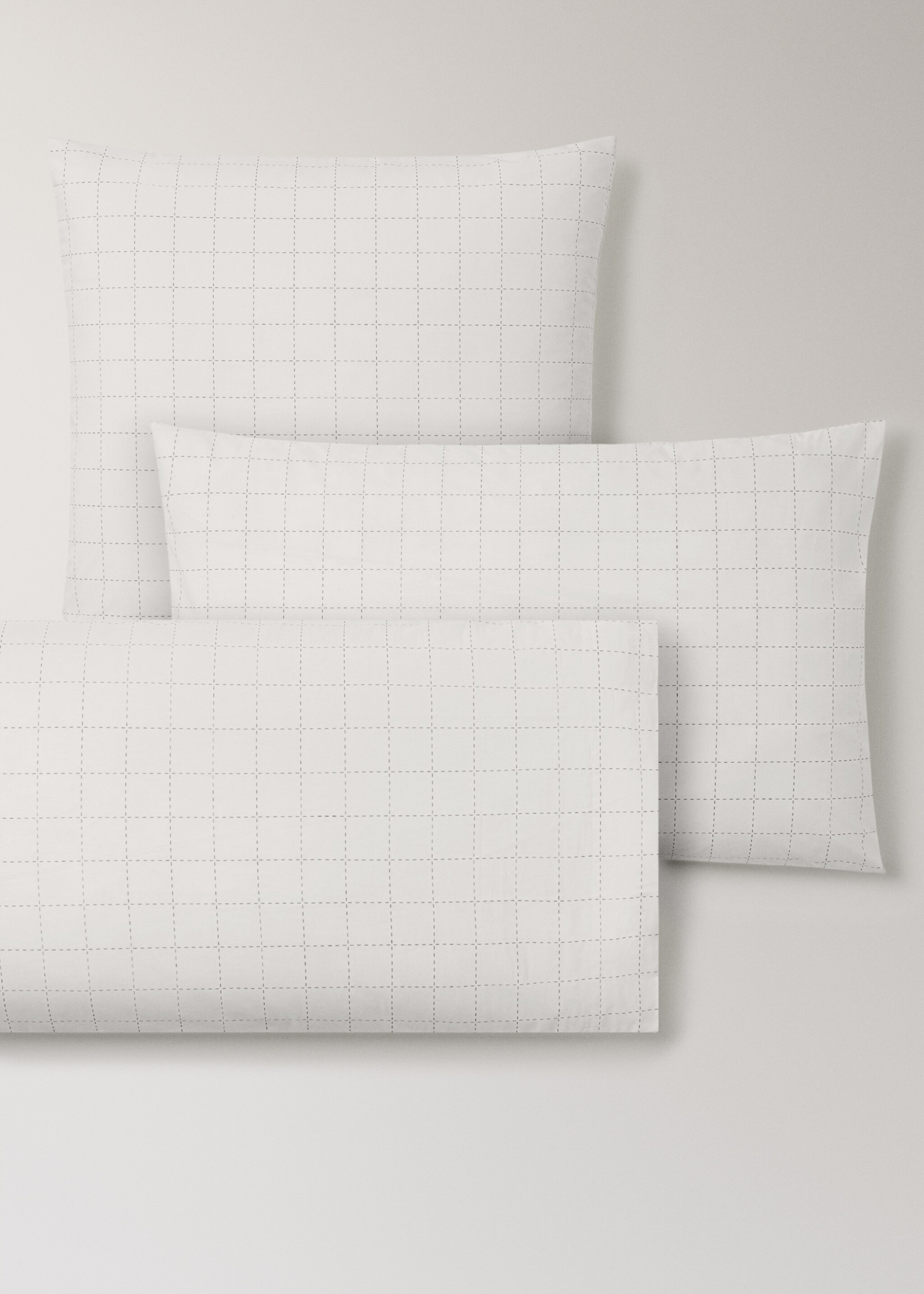 Two quilted percale cotton check pillowcases 50x75 cm - Details of the article 4, Off White. Ref: 27013727-00.