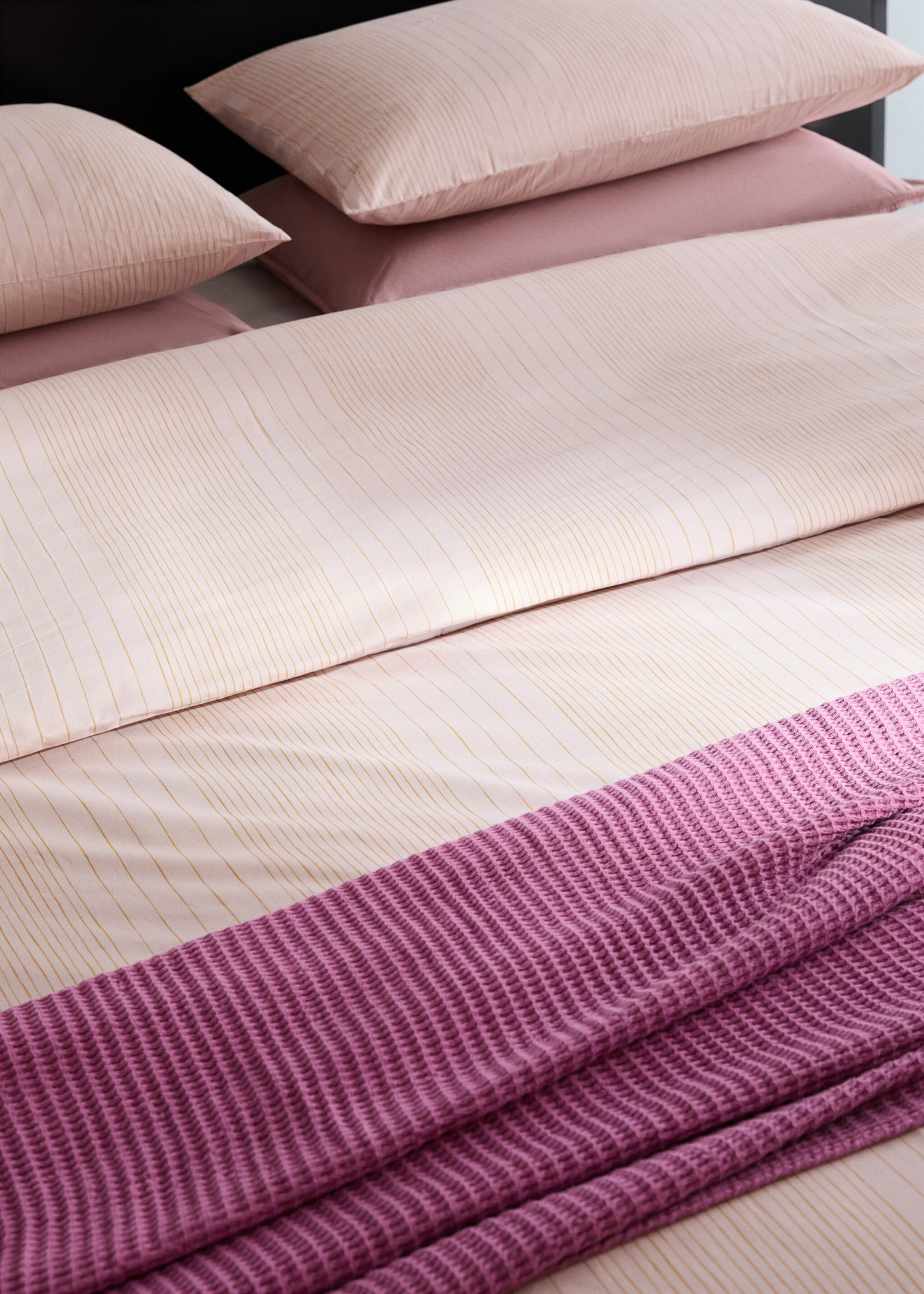 Percale cotton striped watercolour duvet cover King bed - Details of the article 7, Pink. Ref: 27013735-00.
