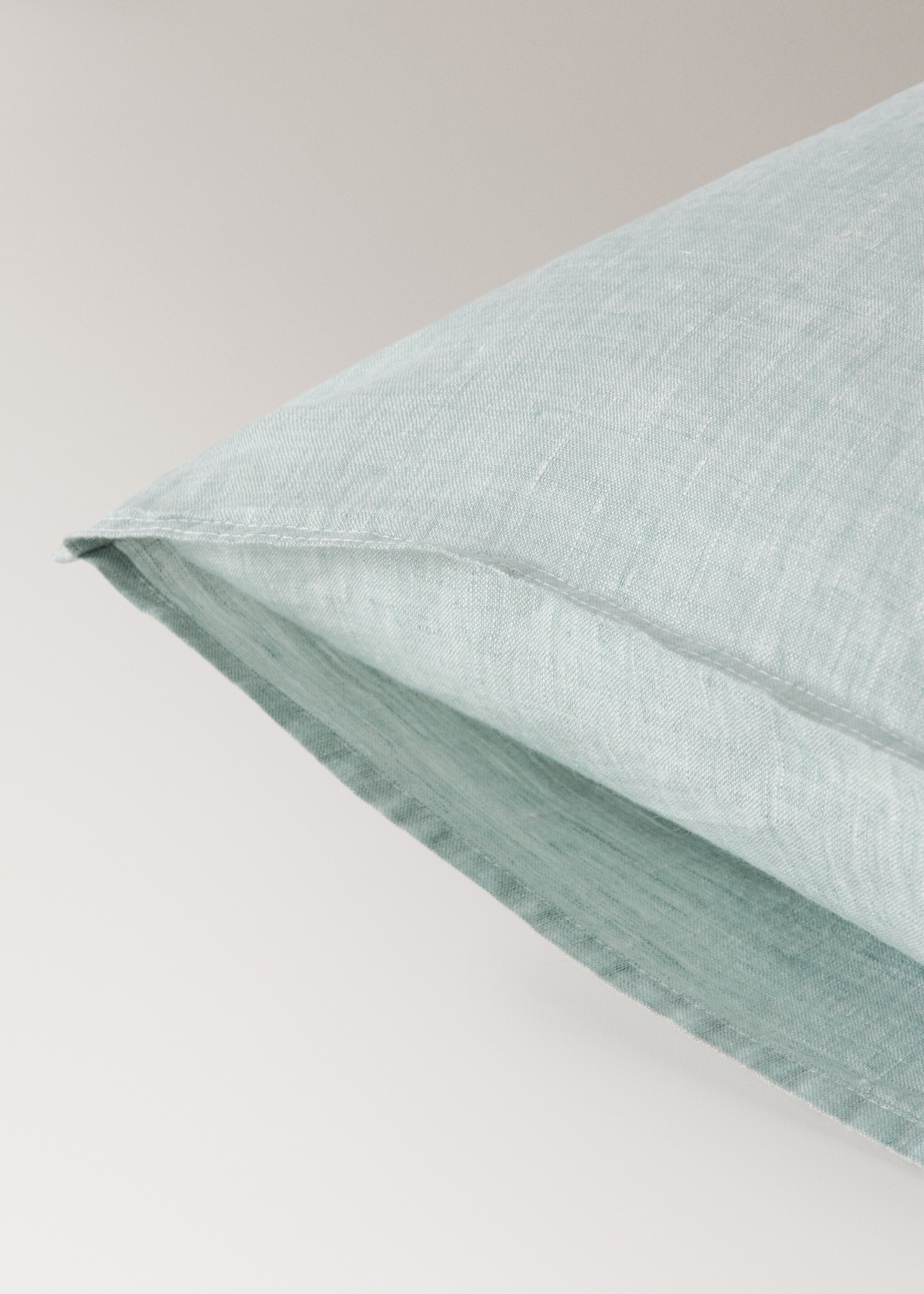 100% linen pillowcase  50X75cm - Details of the article 2, Pastel Green. Ref: 27013740-00.