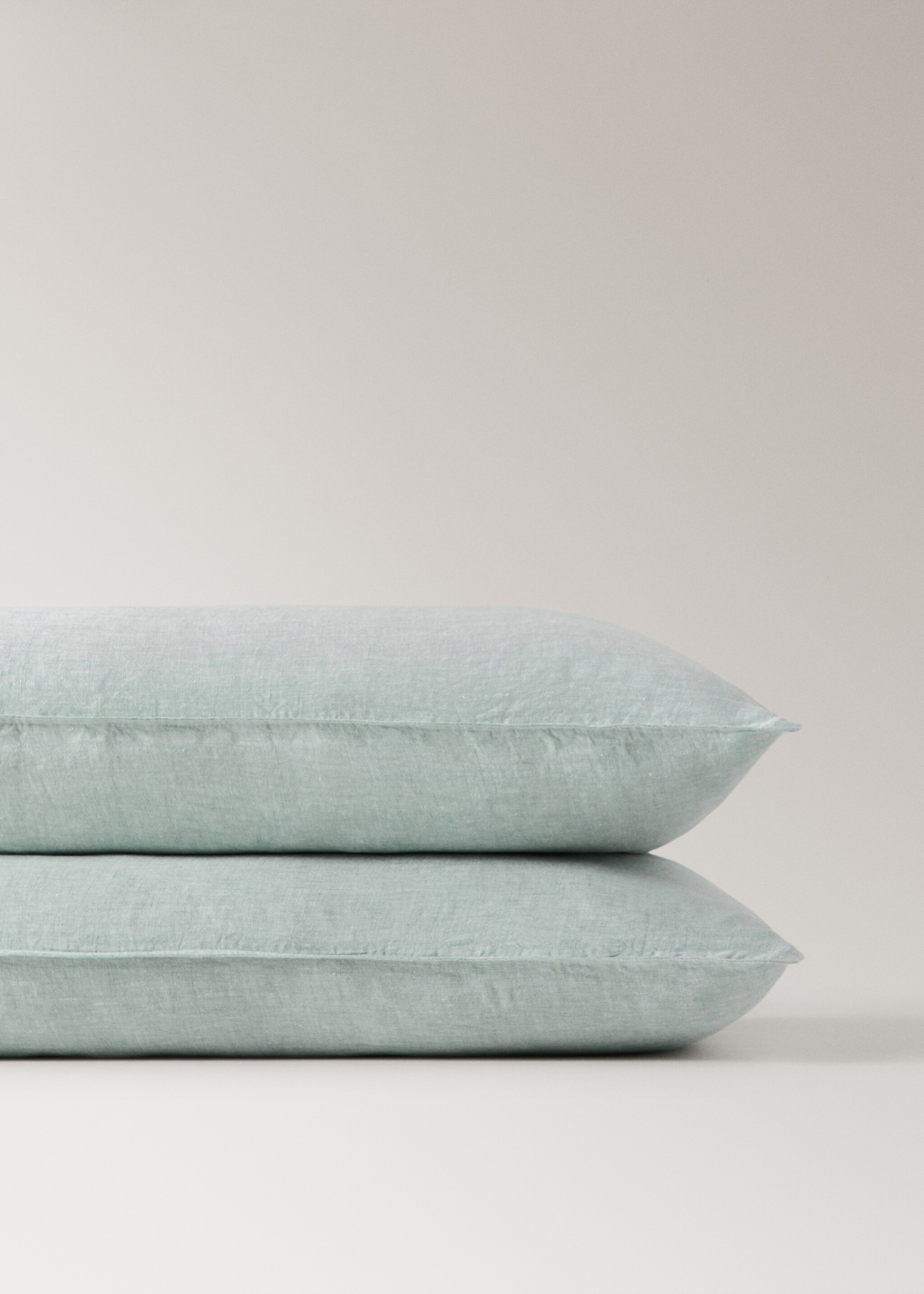 100% linen pillowcase  50X75cm - Details of the article 3, Pastel Green. Ref: 27013740-00.