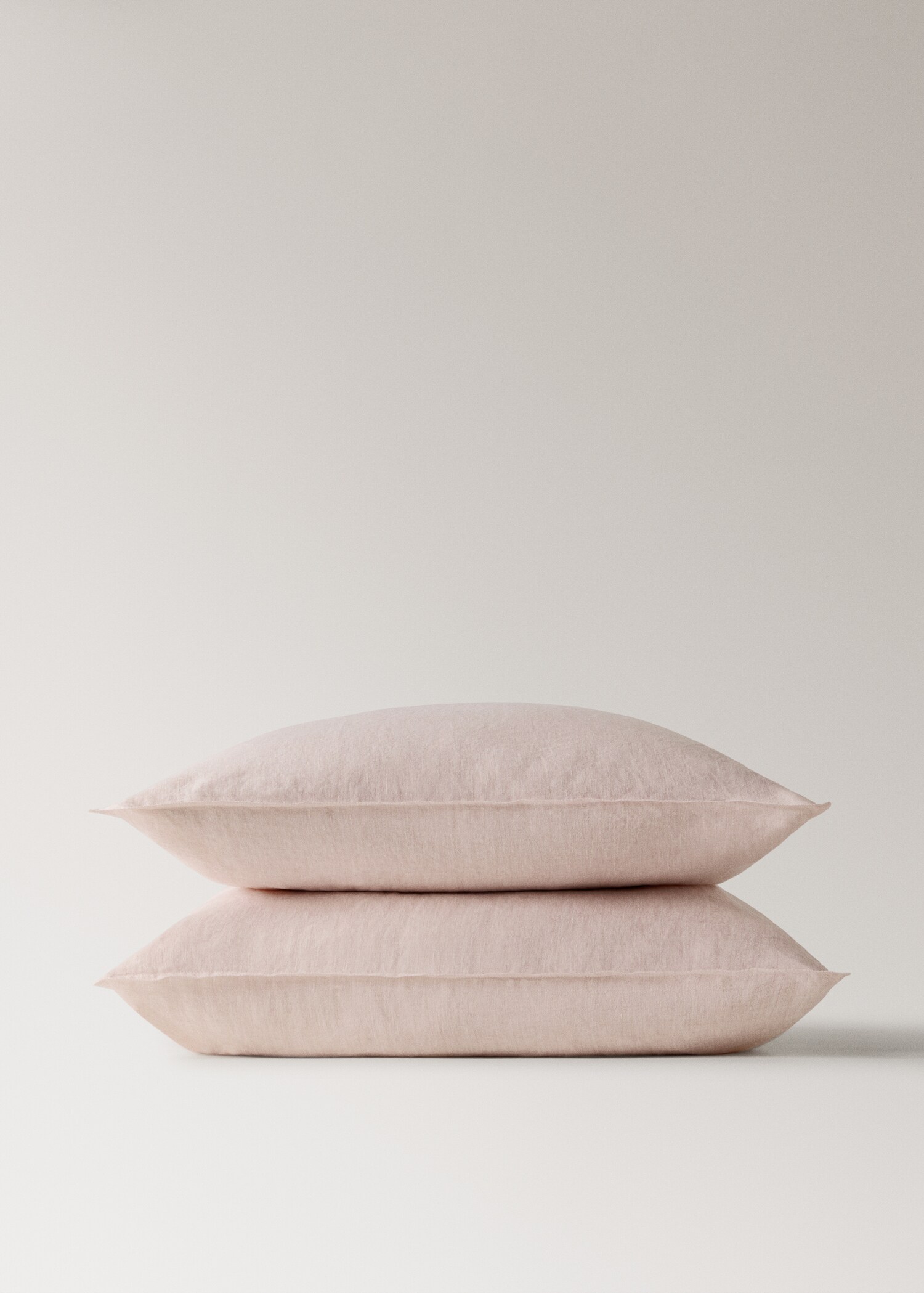 Дві наволочки зі 100% льону з меланжевим ефектом, 60×60 см - Детальніше про товар 3