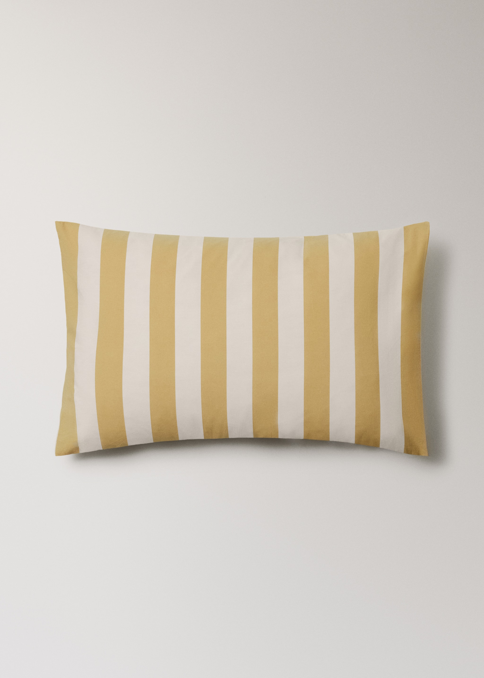 Two 200-thread count percale cotton wide-striped kodak-print pillowcases 50x75 cm - Article without model, Mustard. Ref: 27013743-00.