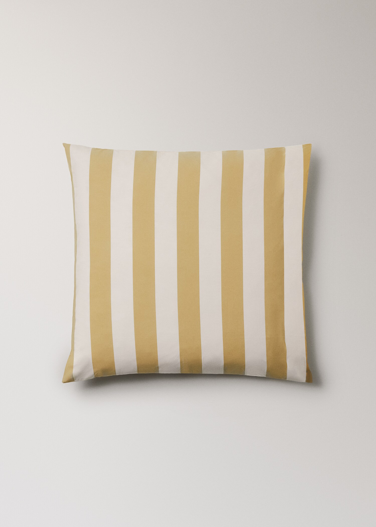 Twee kussenslopen van perkal-katoen, 200 draden, met brede strepen in Kodak-kleuren 60×60 cm - Artikel zonder model