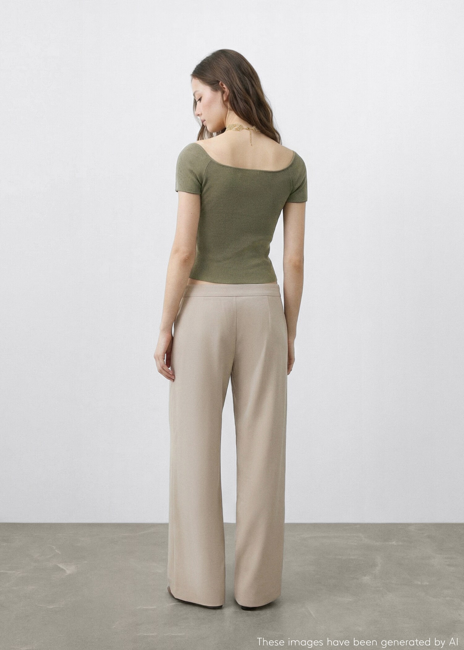 Fitted crop top - Reverse of the article