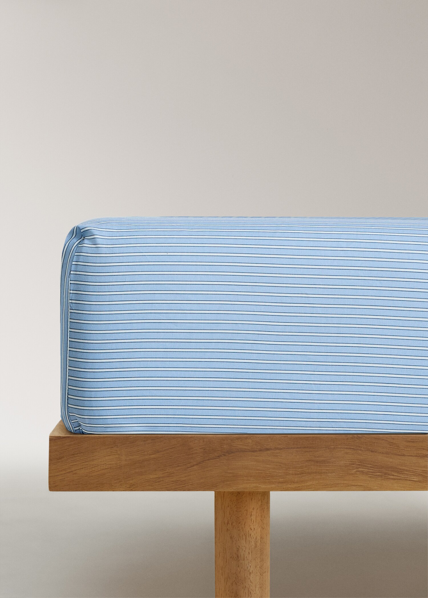 Shirt-style striped percale children’s fitted sheet for 135/140-cm bed - Article without model